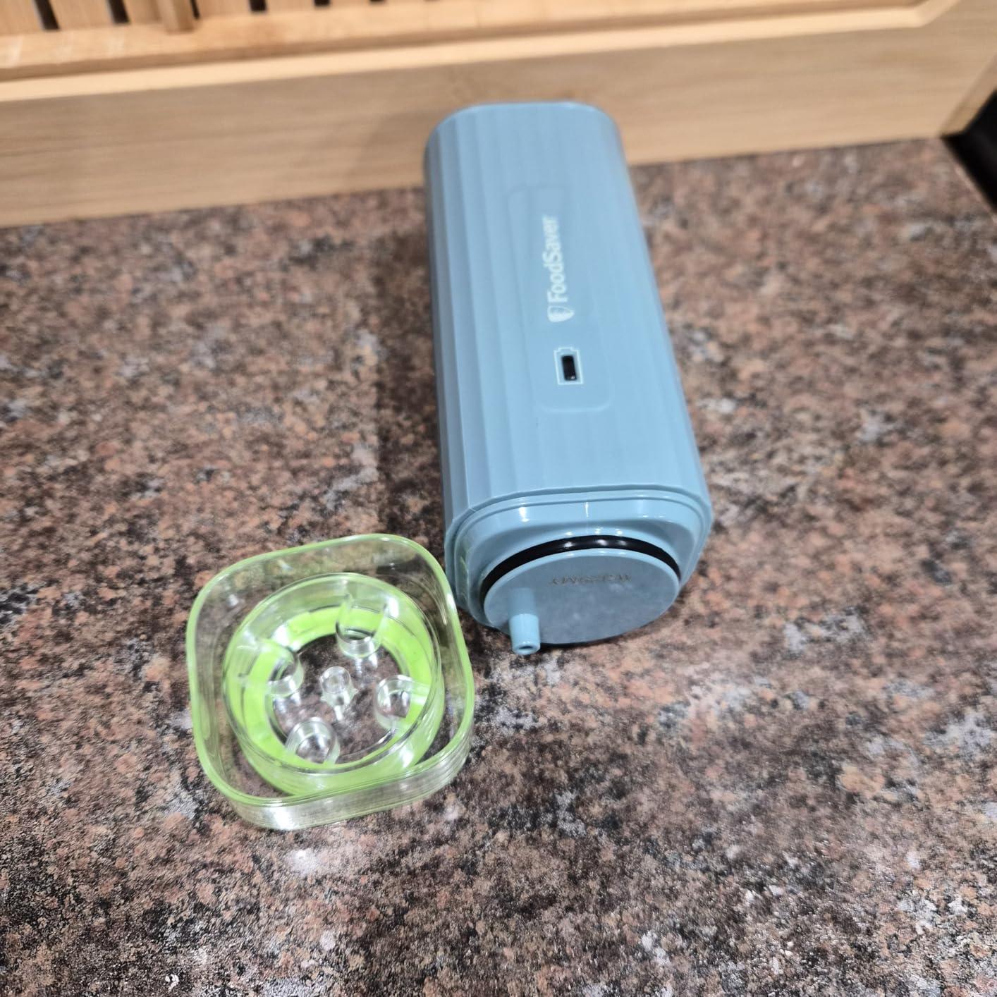 FoodSaver Mini Handheld Vacuum Sealer Machine with Marinate Setting & Charging Dock, Cordless Food Vacuum Sealer for Freezer, Storage, Sous Vide, Meal Prep, Blue customer photo 1