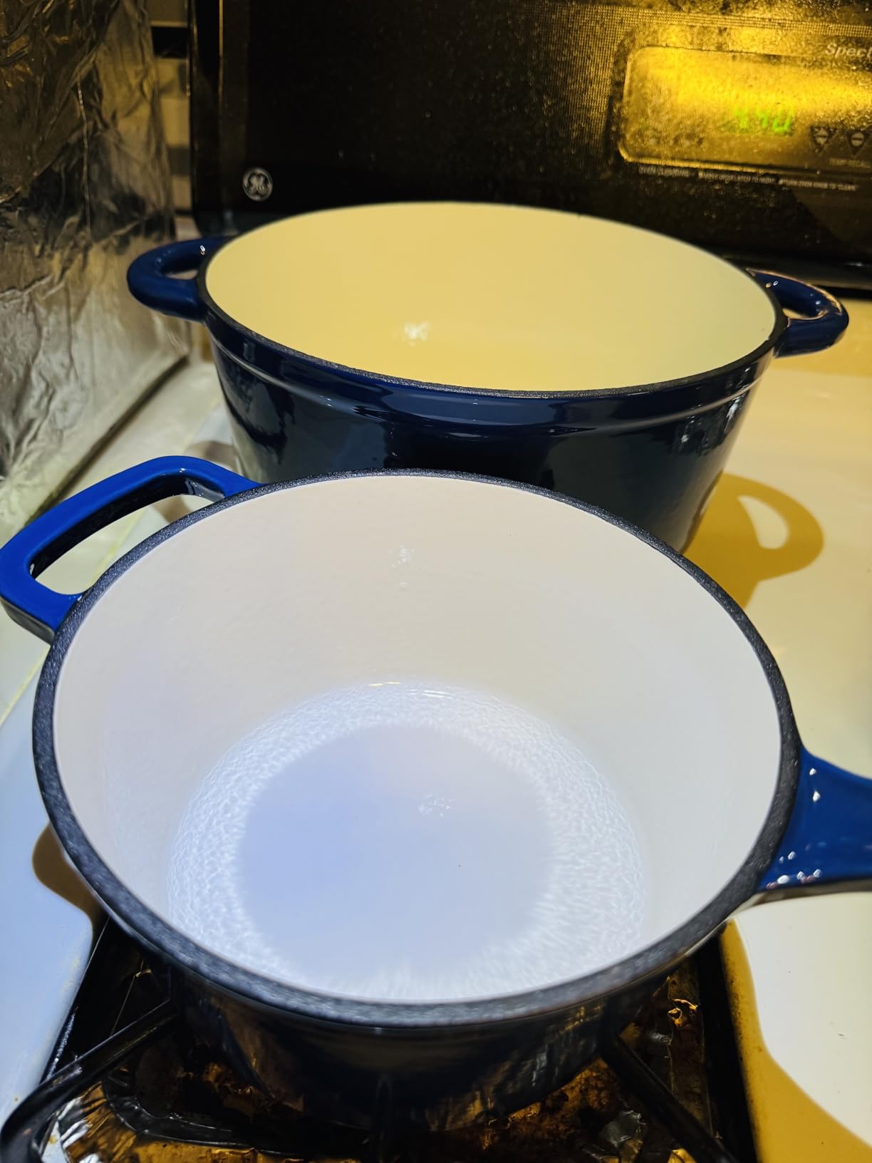 MAISON ARTS 7 Piece Enameled Cast Iron Dutch Oven Pots and Pans Set | Induction Compatible, Durable Enamel Kitchen Cookware Set, 100% PFOA-PFOS Free Non Toxic customer photo 1