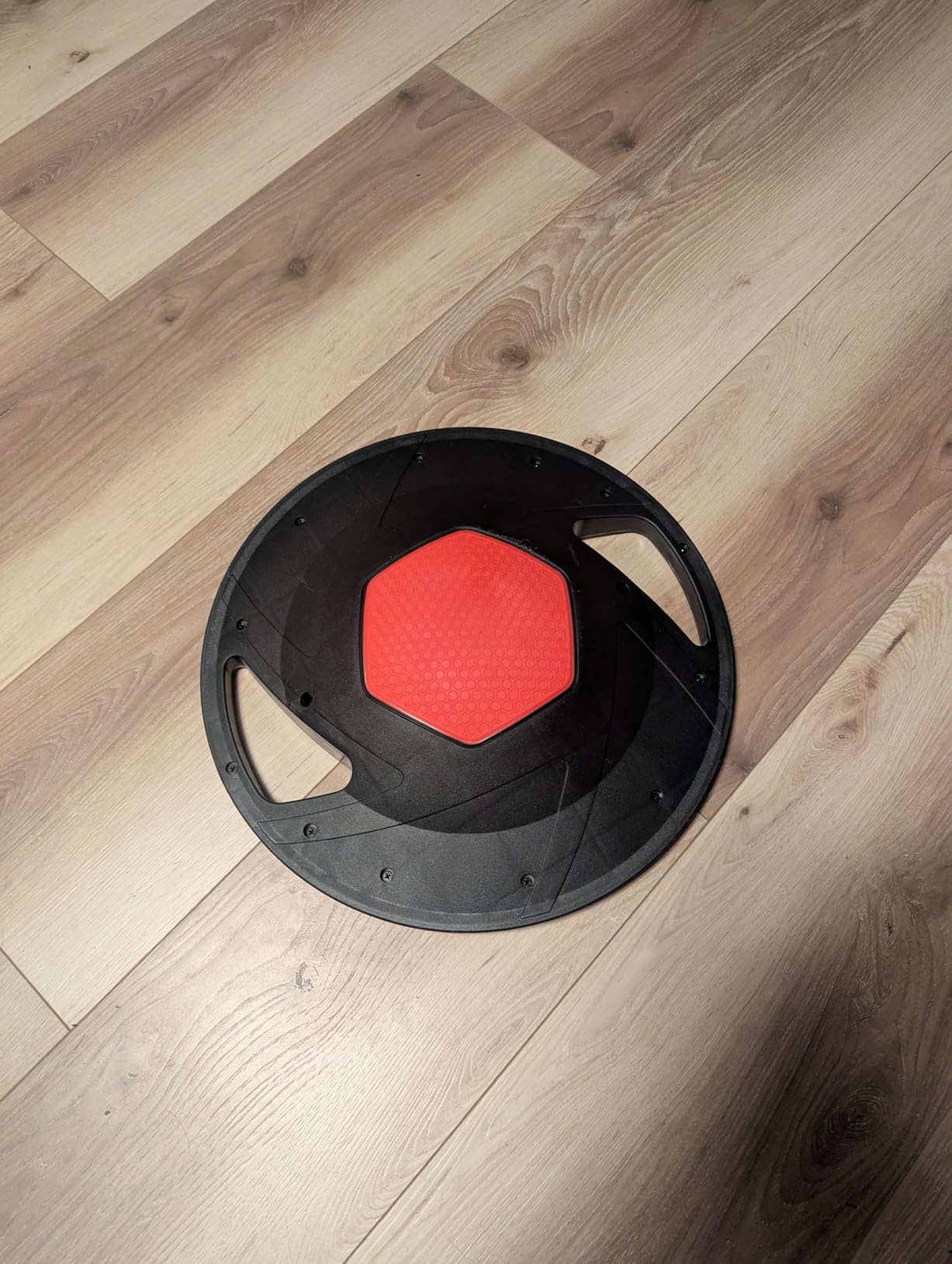 Energi Core Balance Board for Standing Desk and Core Workout - Anti-Slip Surface - Black, Green customer photo 1