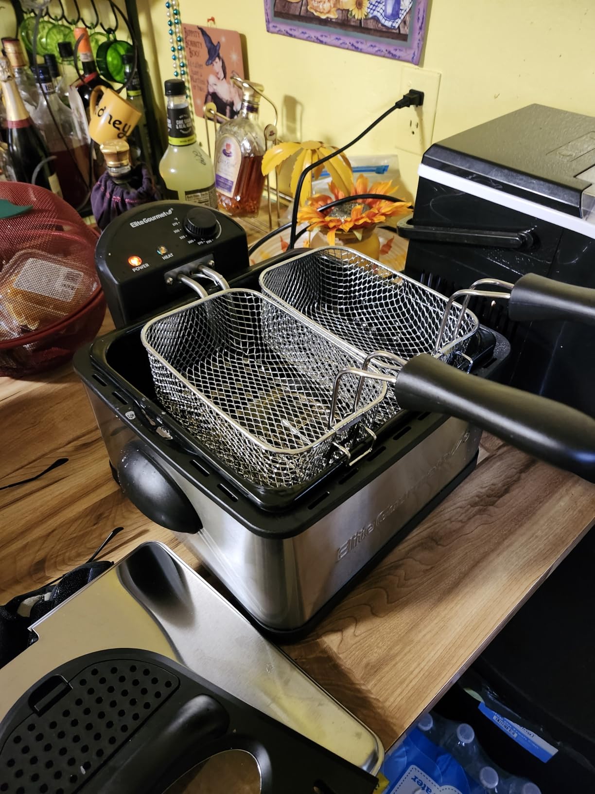 Elite Gourmet Deep Fryer, Dual 2-Qt Split Baskets, 4.5 Qt, Stainless Steel, 1700-Watt, Separates Foods for Simultaneous Cooking customer photo 2