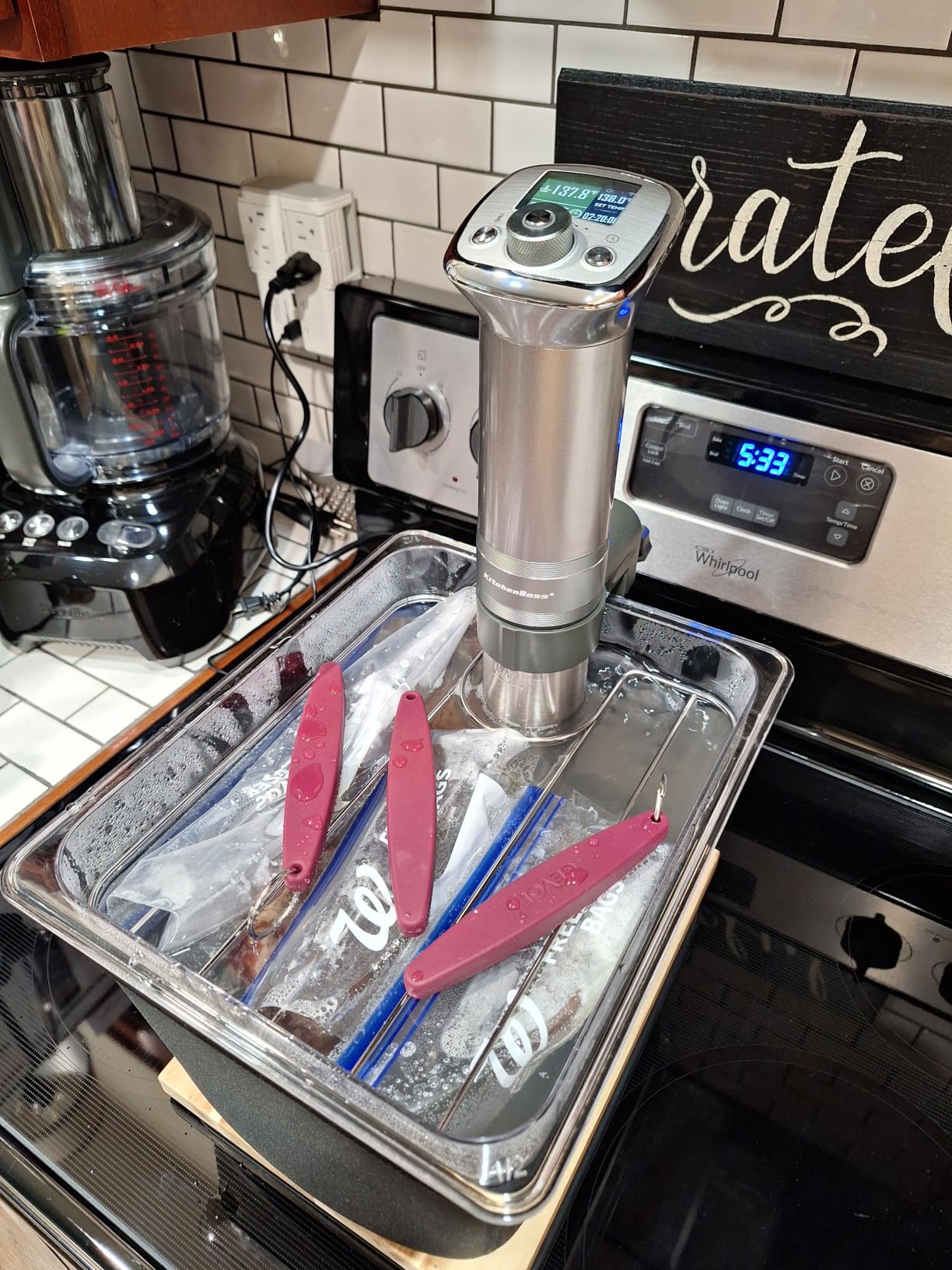 KitchenBoss WiFi Sous Vide Cooker Ultra-quiet 1100W Sous Vide G320PS | Built-in TFT Color Display Recipes, Sous Vide Immersion Circulator Accurate Temp Waterproof Magnetic Knob APP Control, Silver customer photo 1