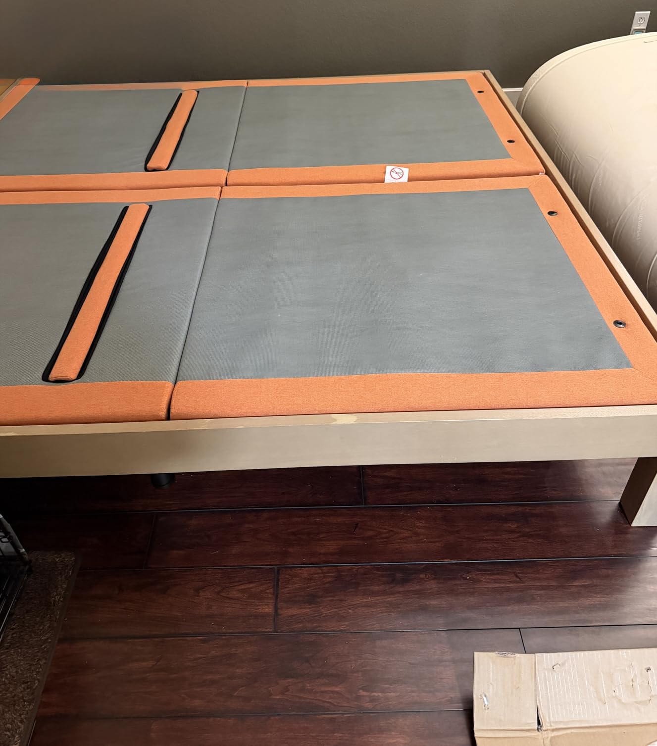 ESHINE Split King Adjustable Bed Frame with Lumbar Support Smart App | Bed Base, Zero Gravity, Head-Pillow-Tillt, Under Bed Light, Dual USB, Ergonomic Incline, Wireless Remote, 6000 Series customer photo 1