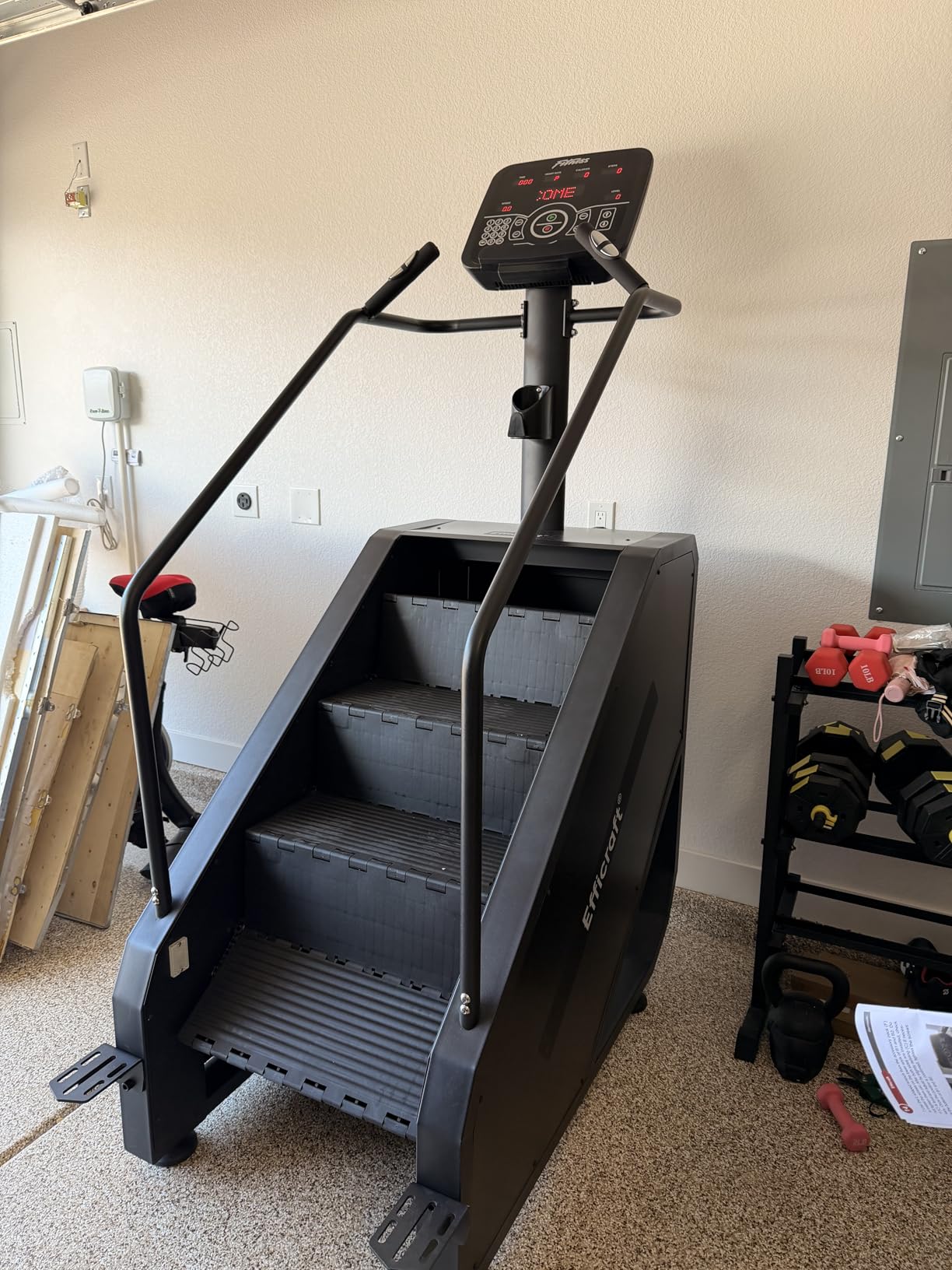 EFFICRAFT Commercial 90% Pre-Assembled Stair Master, Continuous Climbing Exercise Machine for Cardio, 15 Speed Levels Stair Master, 15-164 Steps/Min customer photo 2