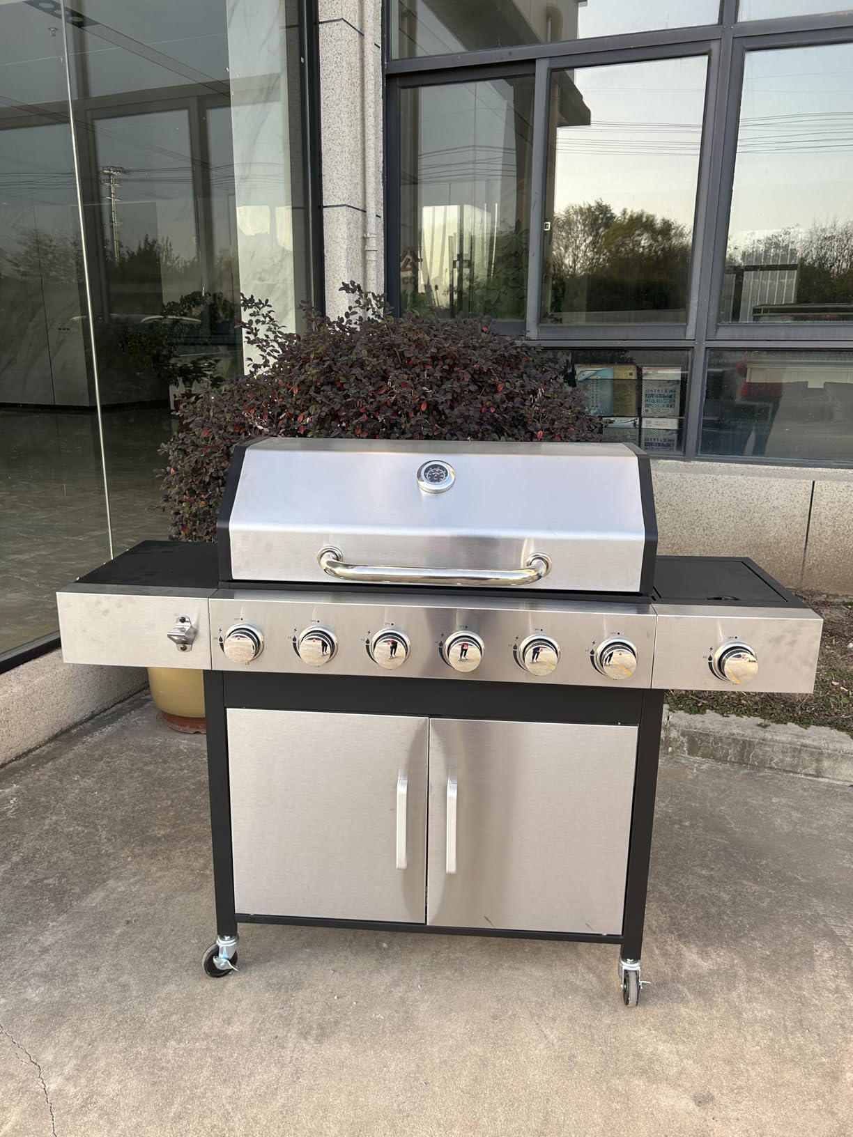 3 Burner Propane Gas Grill, 39,000 BTU Outdoor BBQ Grill with Side Burner and Cast Iron Grates, Cabinet Style Storage Gas Barbecue Grill for Backyard Patio customer photo 1