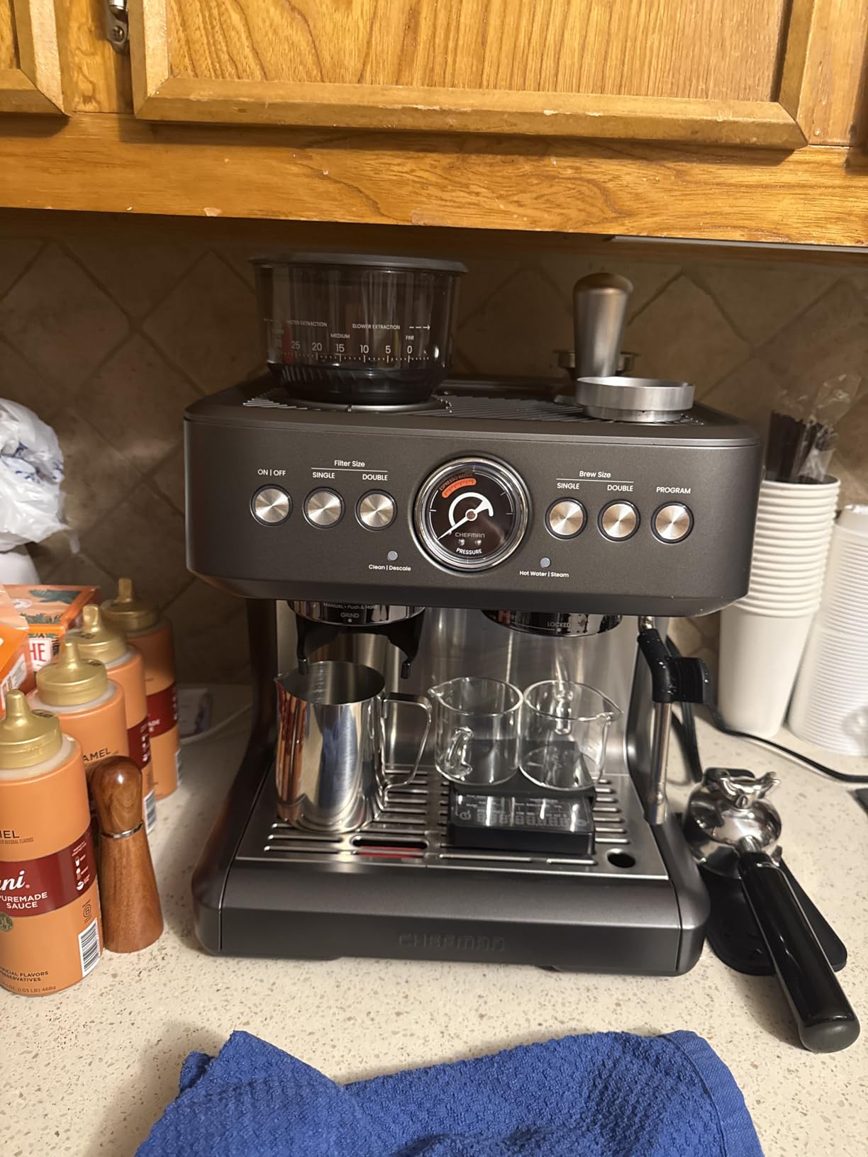Chefman Crema Deluxe Espresso Machine with Double Boiler, Coffee Grinder and Steam Wand, 30 Grind Settings customer photo 2
