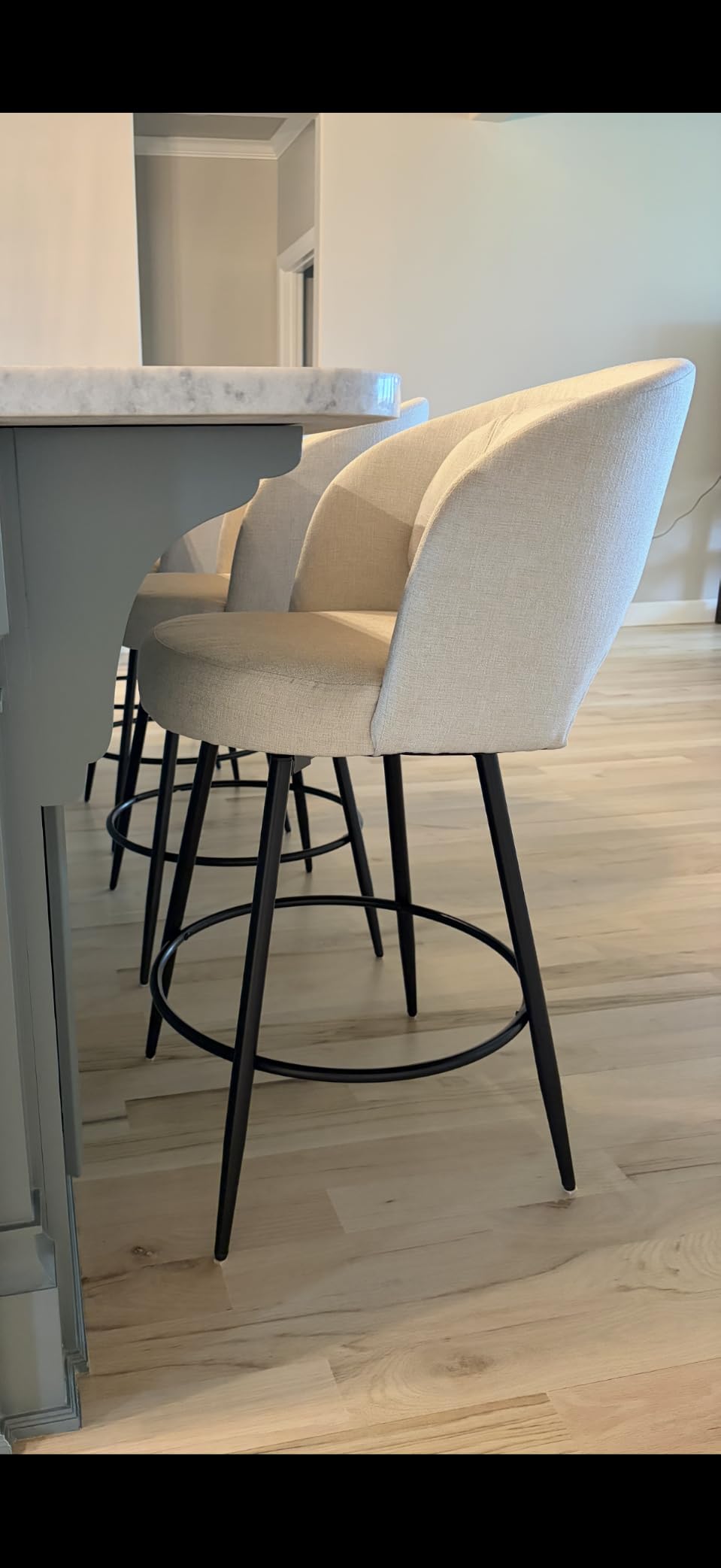 LUE BONA 26''H Swivel Bar Stools Set of 3, Counter Height Bar Stools with Backs, Lumbar Pillow and Black Metal Frames, Upholstered Modern Barstools for Kitchen Island, Linen Fabric, Linen Color customer photo 2