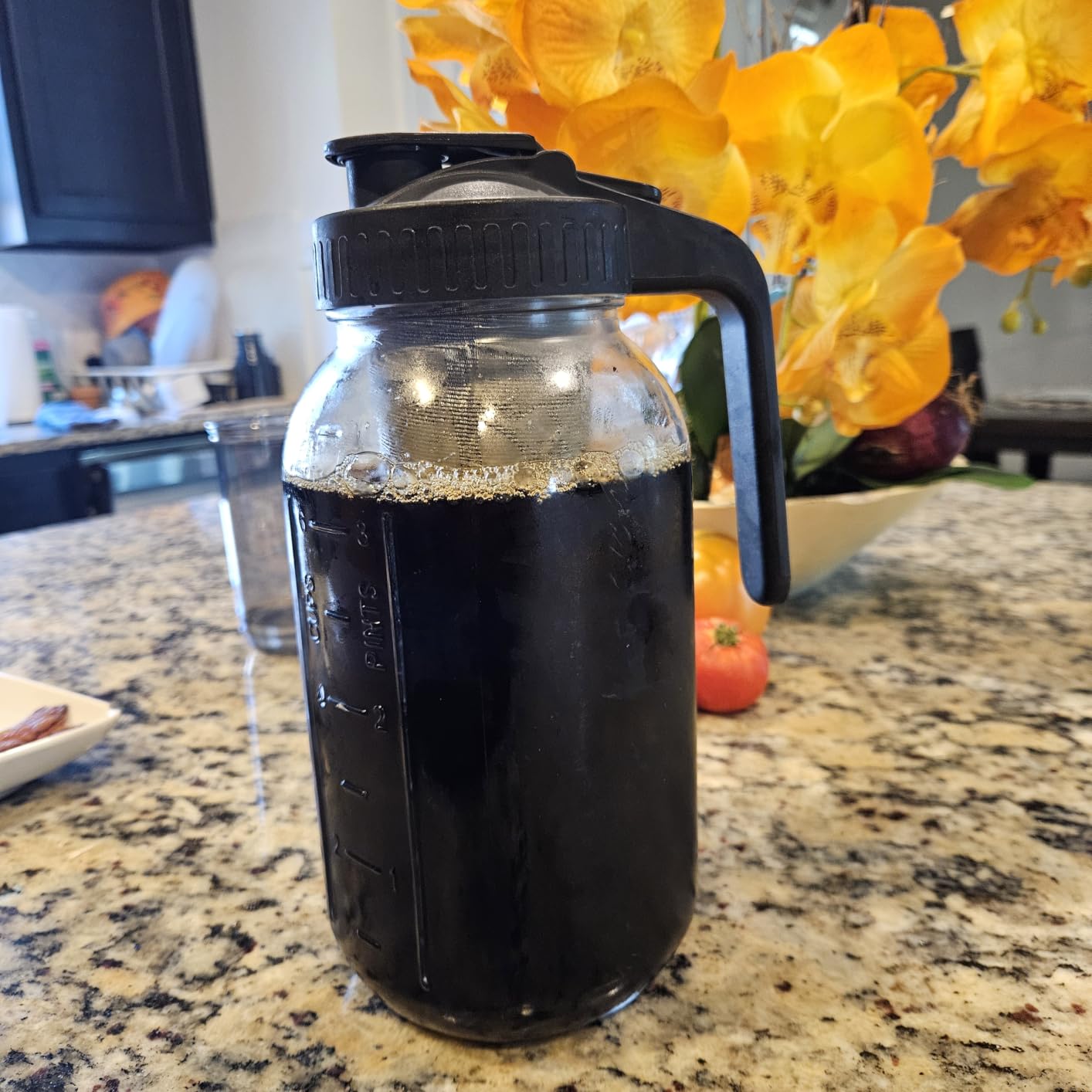 Cold Brew Coffee Maker, 64oz Mason Jar Pitcher with Stainless Steel Filter, Leak-Proof Lid with Pour Spout & Handle, Heavy Duty Glass Iced Coffee Tea Brewer with Protective Silicone Sleeve-Black customer photo 1