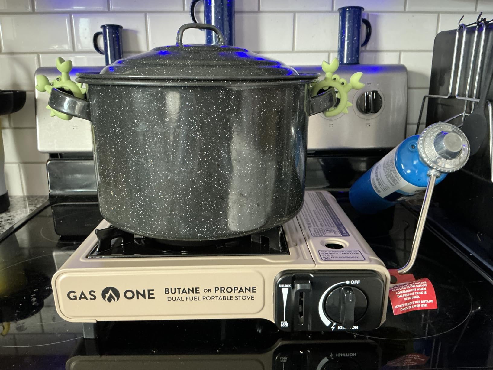 GasOne GS-3400P-KIT Propane or Butane Gas Stove with Flat Top Griddle Included, Dual Fuel Propane Grill Tent Stove Burners for Cooking for Camping, Kitchen, Diecast Aluminum with Non Stick Coating customer photo 1