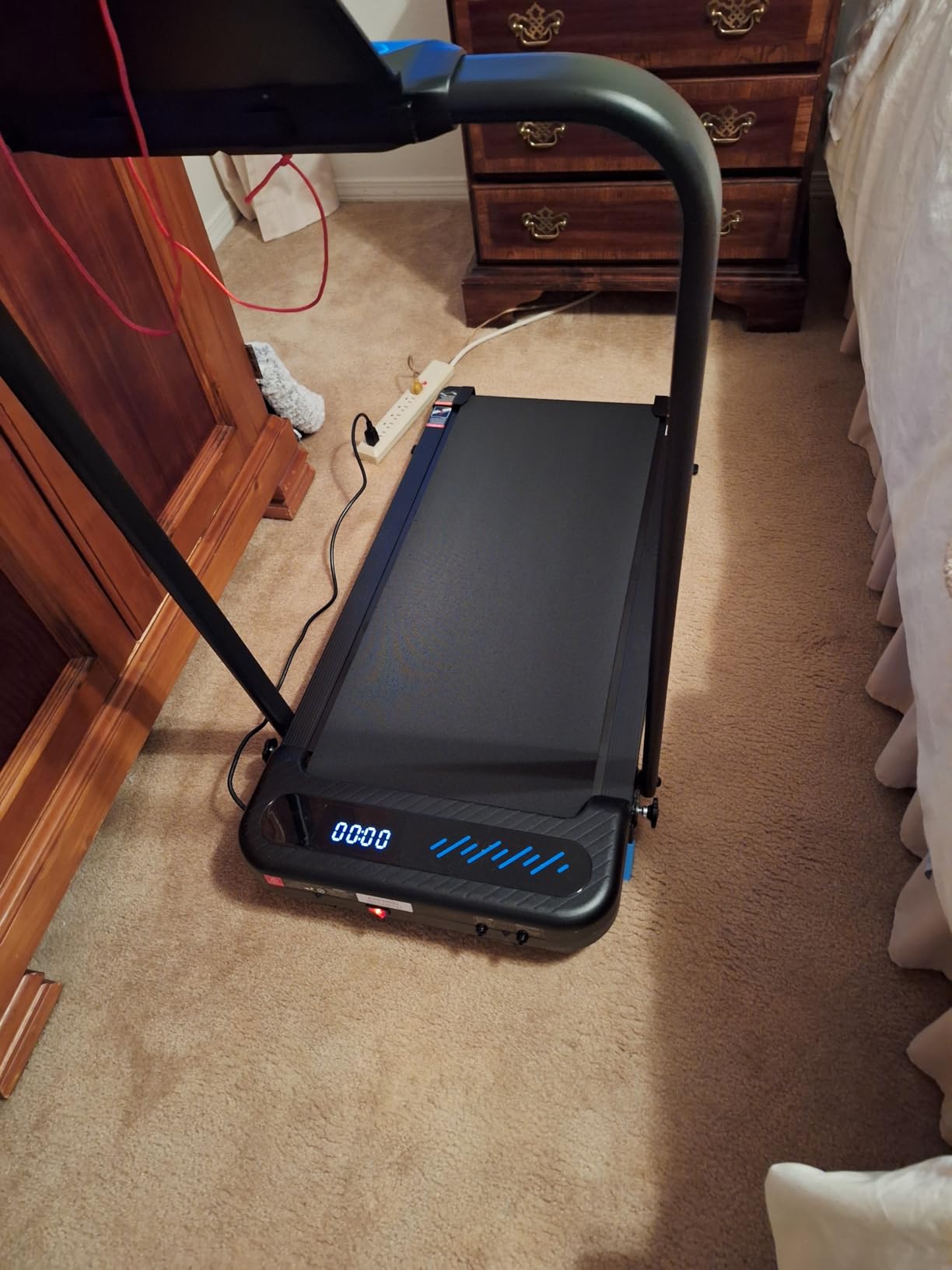 WELLFIT Folding Treadmill for Home, Walking Pad with Incline and Handle Bar | 350+lbs Capacity, Under Desk Treadmill for Home Small Office, Low Noise Treadmills with Smart Voice Control for Jogging Running customer photo 2