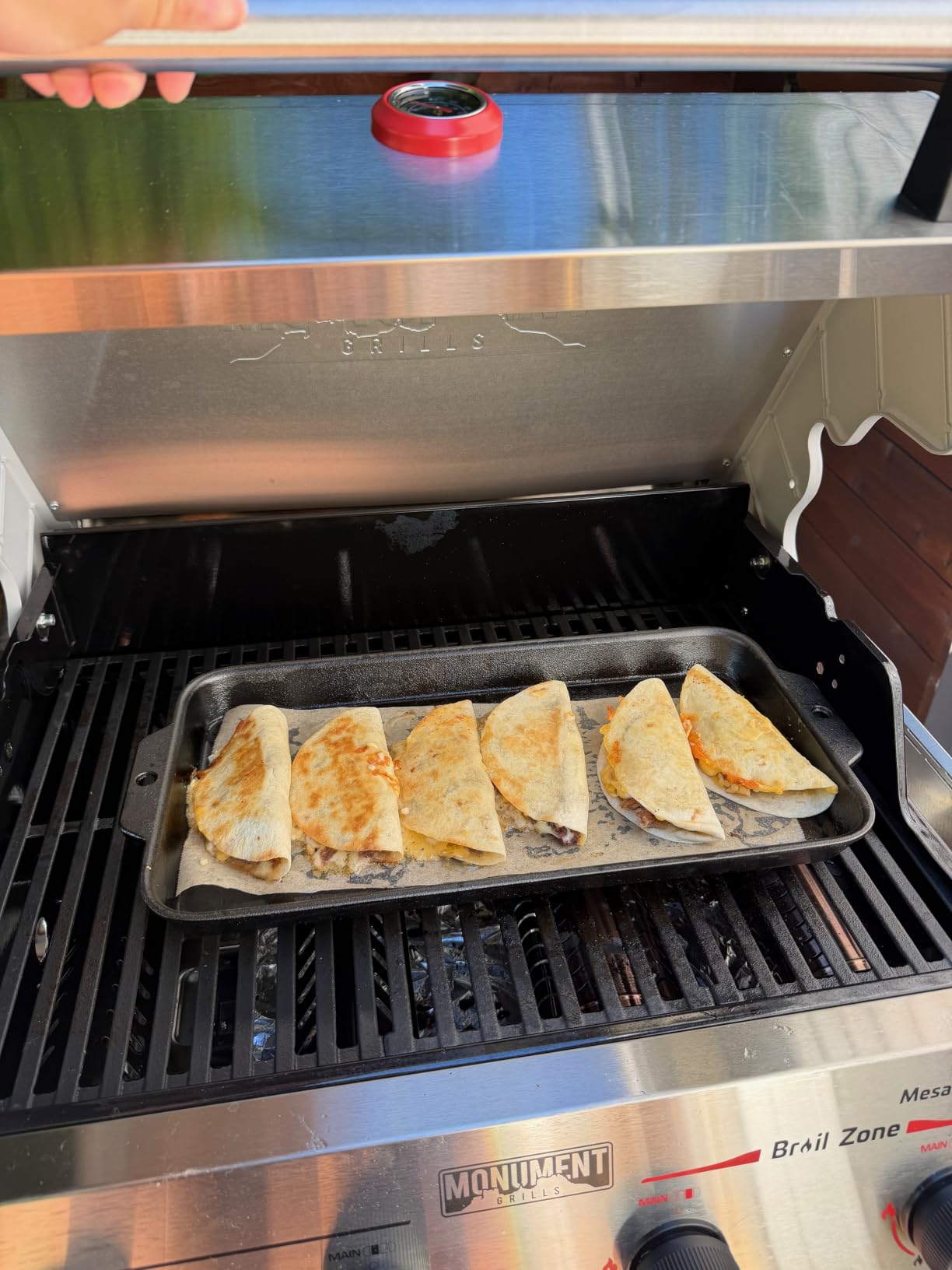 Monument Grills 4 Burner Propane Gas Grill with Advanced Broil Zone, Stainless Steel Outdoor Mesa 2 Barbecue Grill, Foldable Side Shelves, 500°F in 5 Mins, Fast Assembly, Mesa II 410FBZ customer photo 2