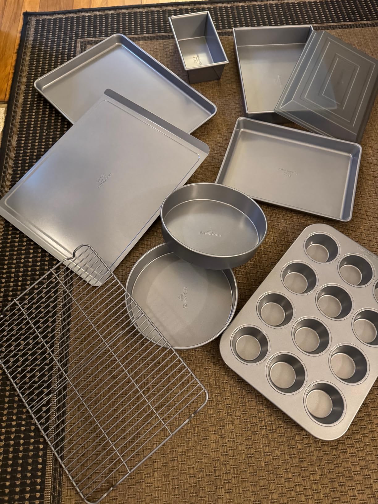 Calphalon Titan 10-Piece Nonstick Bakeware Set, Steel Core PFA-Free Nonstick Coating customer photo 1