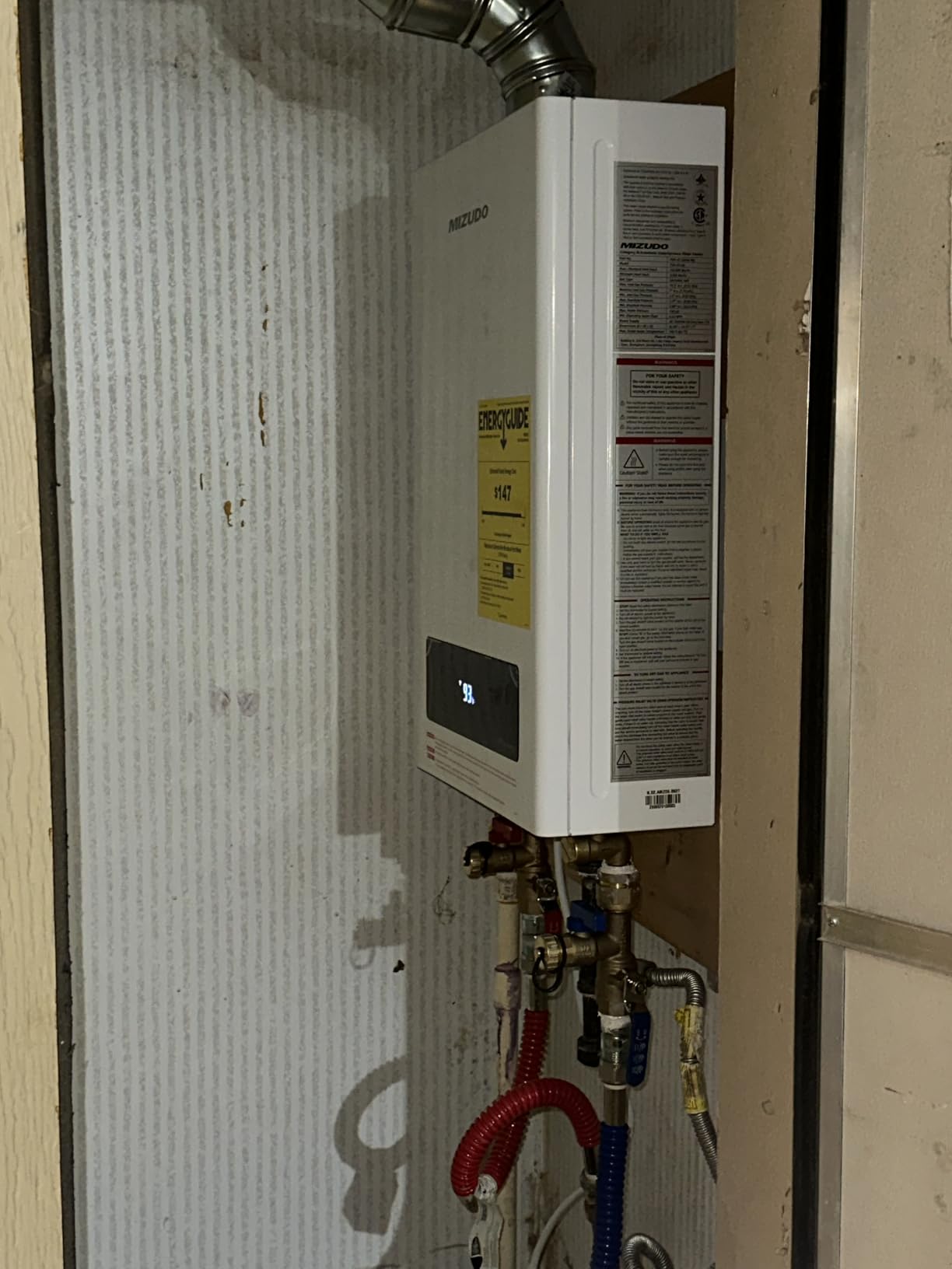 MIZUDO 199,000 BTU Natural Gas Tankless Water Heater, Max 10.3 GPM, Indoor | WiFi & APP Control CSA Certified 5-7 outlets points ±1°F Temperature Stability for Large Families Residential Whole House customer photo 2