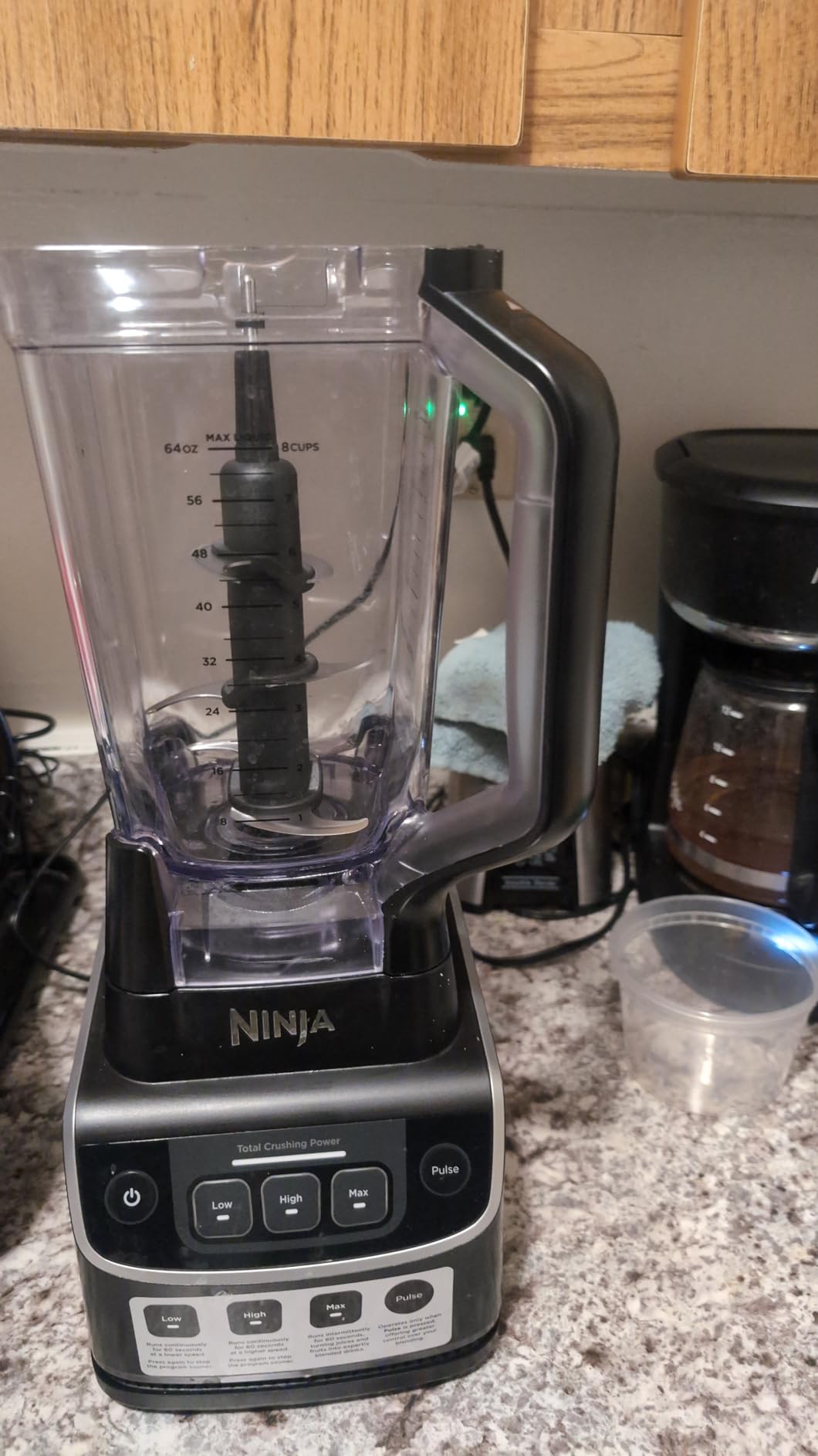 Ninja UltraCrush Professional Blender, 1000W, 72oz Pitcher, 3 Speeds, BP201 | 1000W Total Crushing blades power through ice & fruit. XL 72-oz pitcher, 3 manual speeds plus pulse. Dishwasher safe. customer photo 1