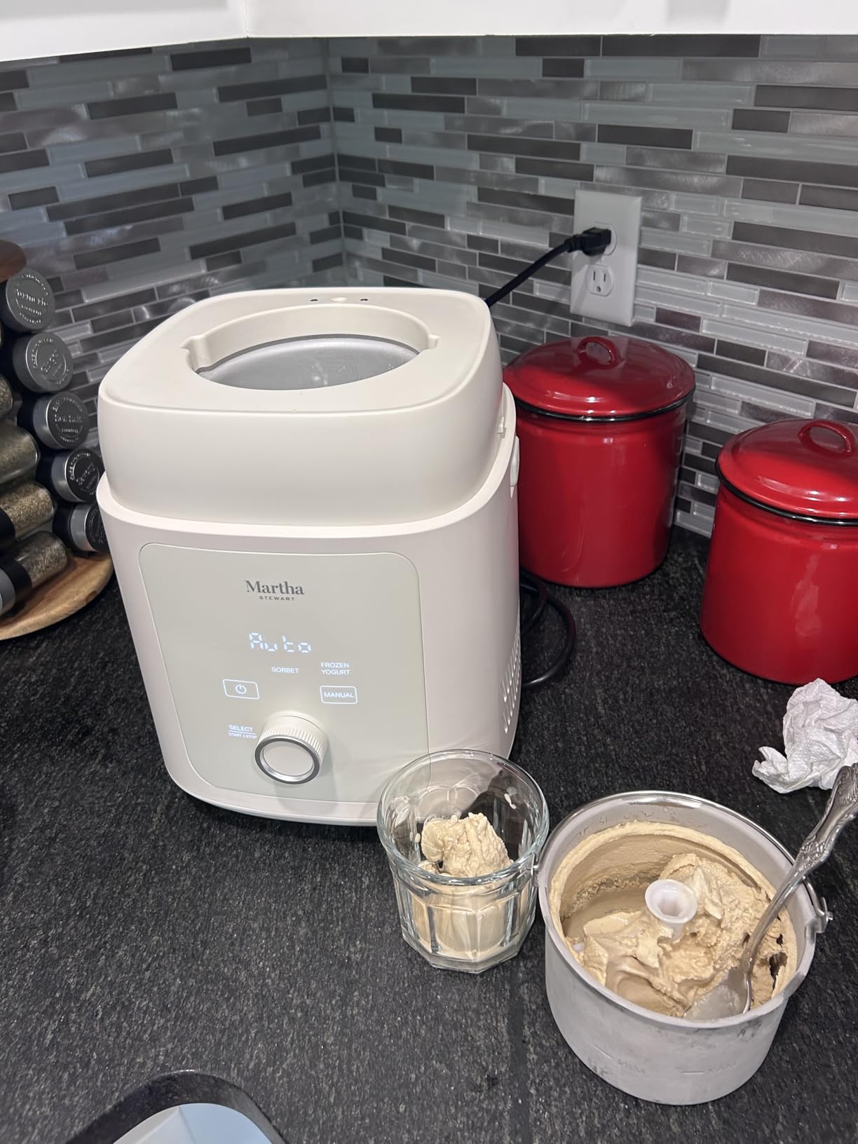 Martha Stewart 1 Quart Ice Cream Maker, Built-In Compressor, No Pre-Freezing Required, 3 Modes (Ice Cream, Sorbet, Frozen Yogurt), Automatic Mix-In Alert, Dishwasher-Safe Parts, Linen Cream customer photo 1