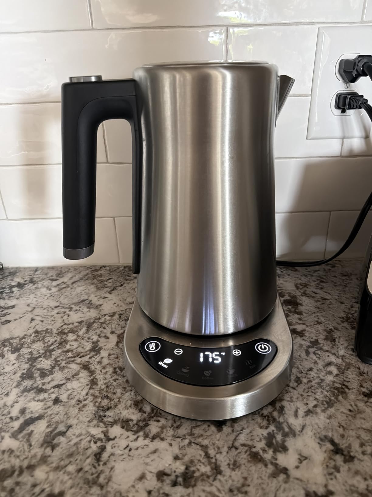 Cosori Stainless Steel Electric Kettle with Temperature Control, 1.7L | No Plastic Contact with Water, 5 Presets, ±5°F Temp Control, 60-Min Keep Warm, Dual Lid Opening, Tea, Coffee & Hot Water customer photo 2