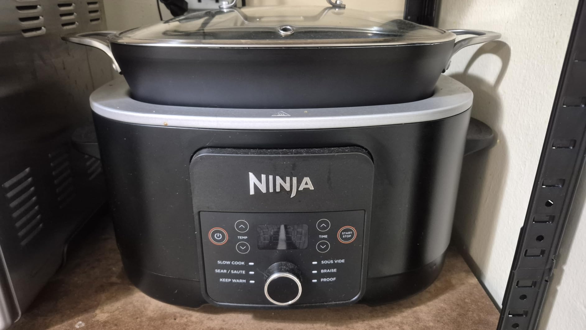 Ninja MC2001 PossibleCooker PRO Plus, 8.5-QT Multicooker, 9 Functions, Slow Cook, Sear, Sauté, Proof, Pasta/Rice, Replace 16 Kitchen Tools, Oven-Safe Ceramic Pot, 1400-Watt, Blue (2026 Release) customer photo 2