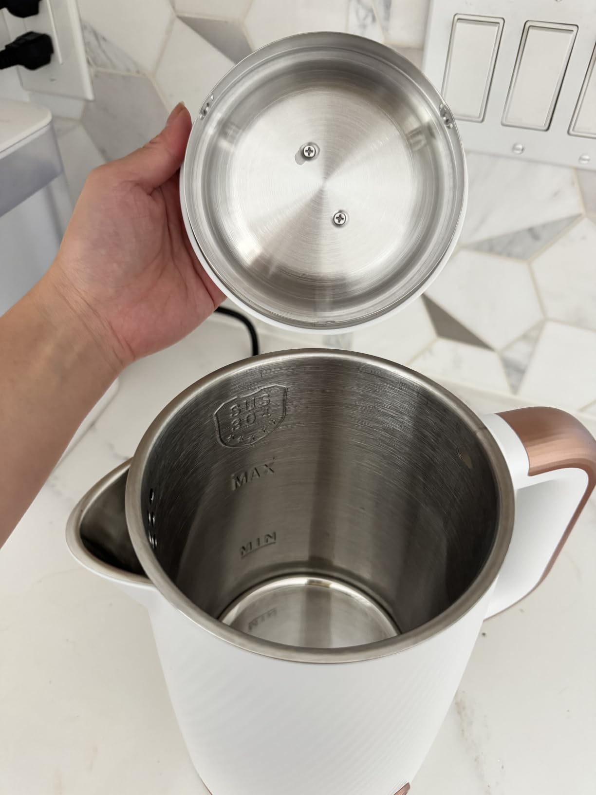 OLEGA Electric Tea Kettle: 1200W Fast Boil Electric Water Kettles 1.5L | Stainless Steel Kettle; Large Electric Water Kettle; Plastic Free Teapot; Auto Shut-Off Water Boiler; Fast Boil Kettles customer photo 2