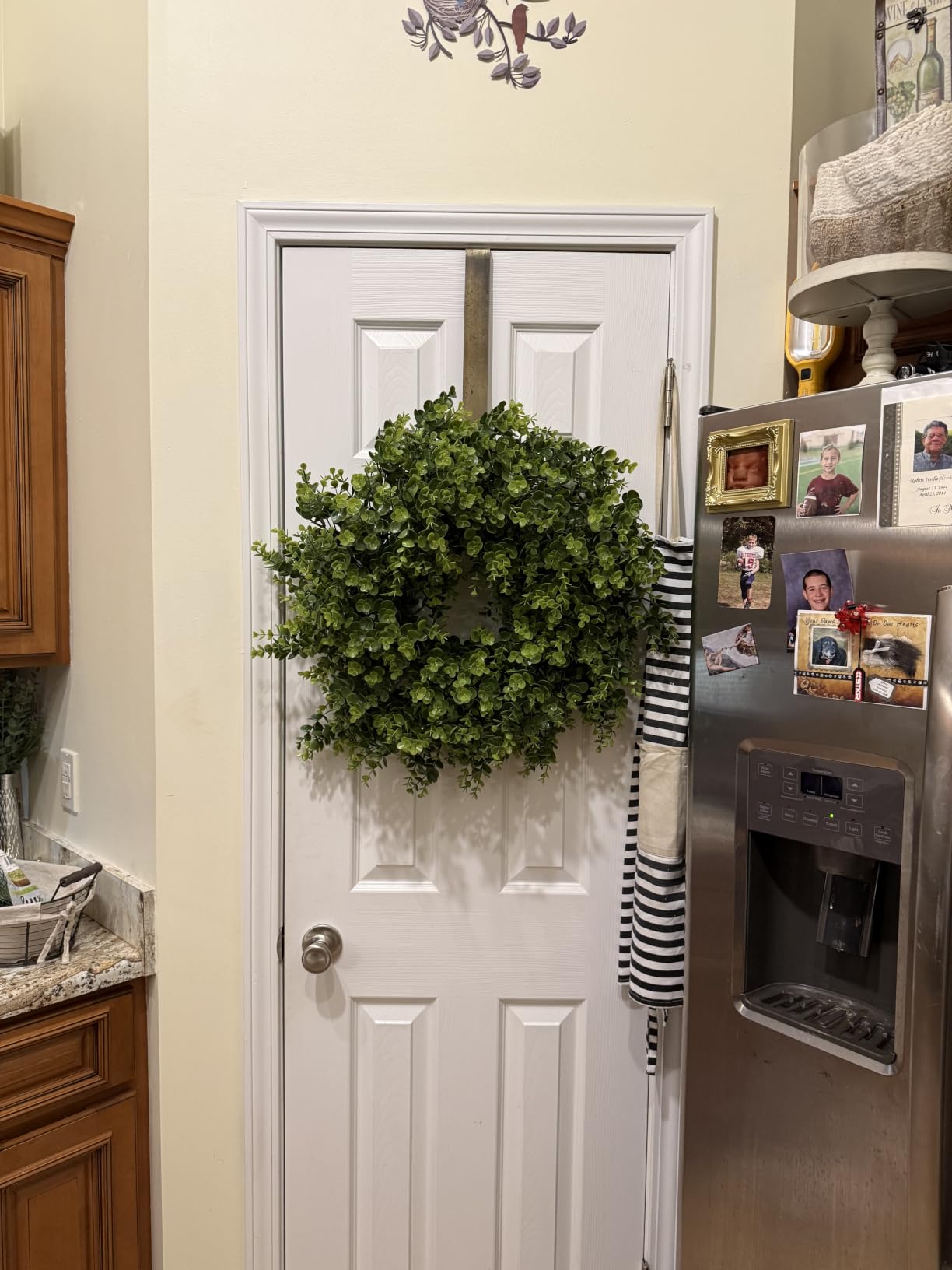 28'' Large Boxwood Wreaths Front Door Artificial Green Spring Wreath with Sash Wreaths for Front Door Farmhouse Greenery Year Round Outdoor Indoor for Summer Wreath St Patricks Day Decoration customer photo 2