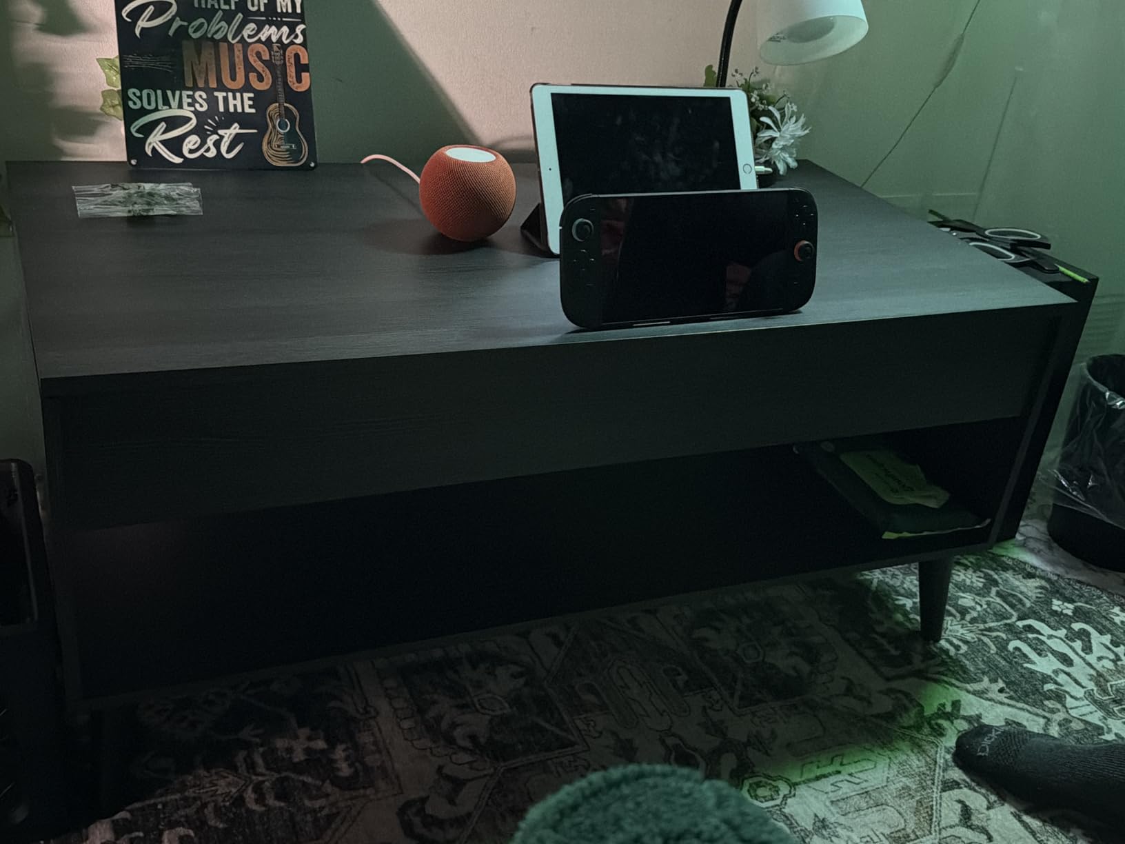 VASAGLE Lift Top Coffee Table with Hidden Storage, Gas Spring customer photo 2