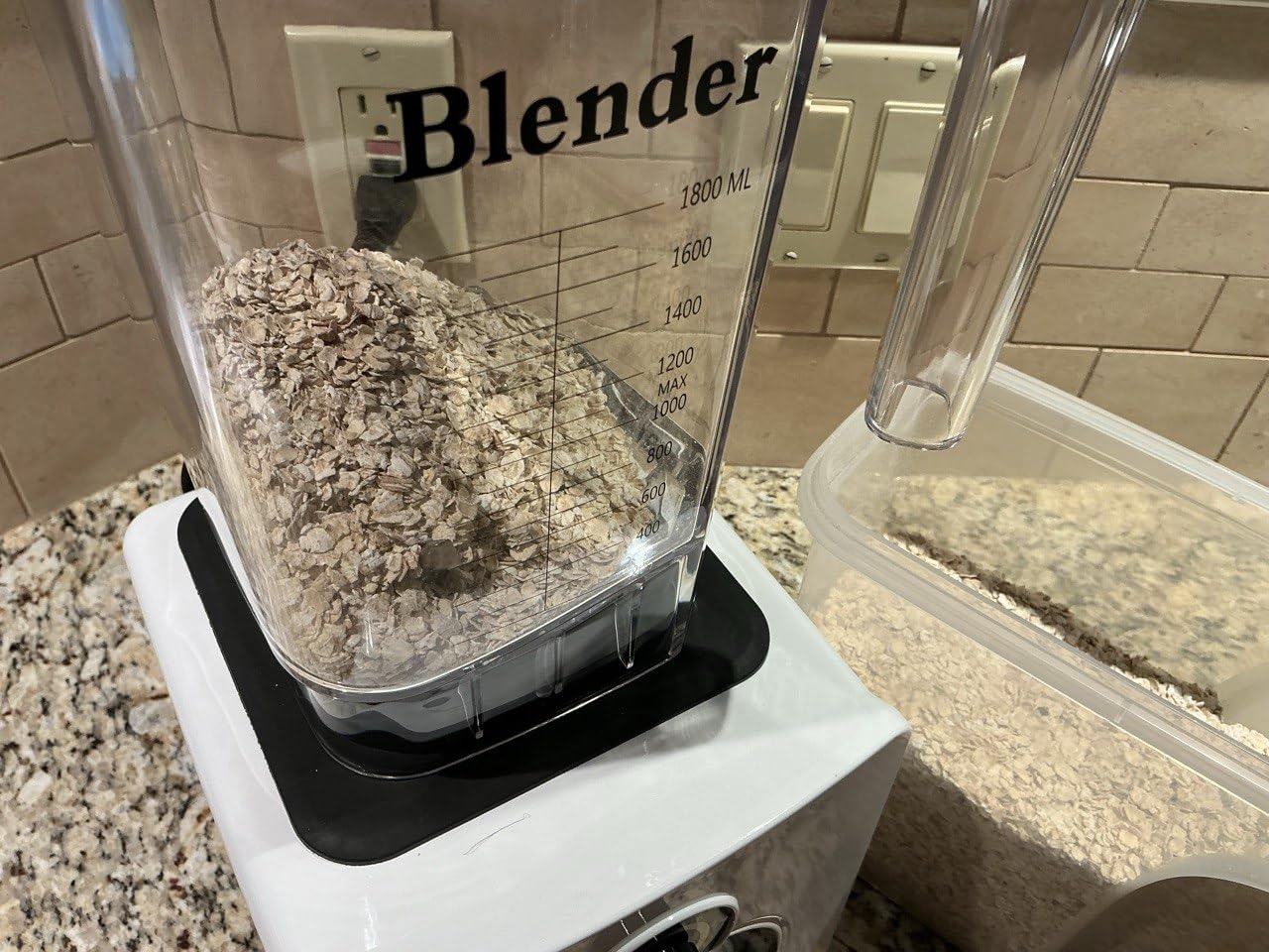 AIZIYO Professional Blender for Smoothies, 2200W Peak Watts, 60 oz BPA-Free Pitcher, Blenders for Kitchen, Dishwasher Safe, Programs for Frozen Drinks & Nutrient Milk Shakes & Nut Milk customer photo 2