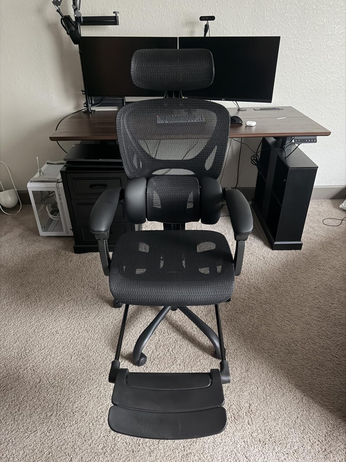 MALOL Ergonomic Mesh Office Chair with Footrest, Executive High Back Computer Desk Chair with 3D Adjustable Headrest & 5-Level Lumbar Support, Reclining Tilt Lock, 3D Arms, 300LBS Capacity, Black customer photo 2