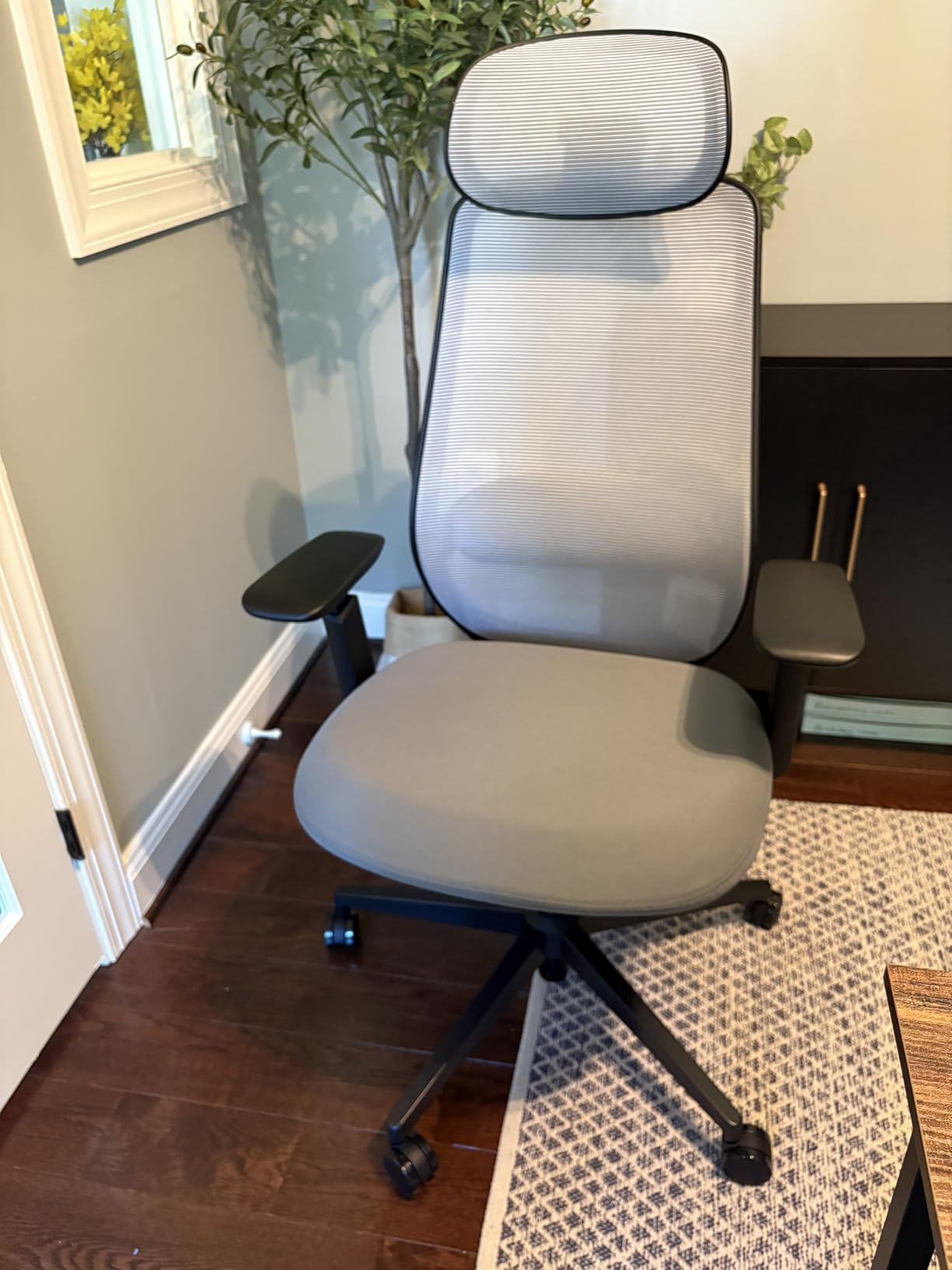 ProtoArc EC200 Ergonomic Office Chair with Adjustable Seat Depth | Lumbar Support, High-Back, Mesh Desk Chair, Home Office 8+ Long Hours Sitting, For Remote Workers & Programmers, Pure Black customer photo 1