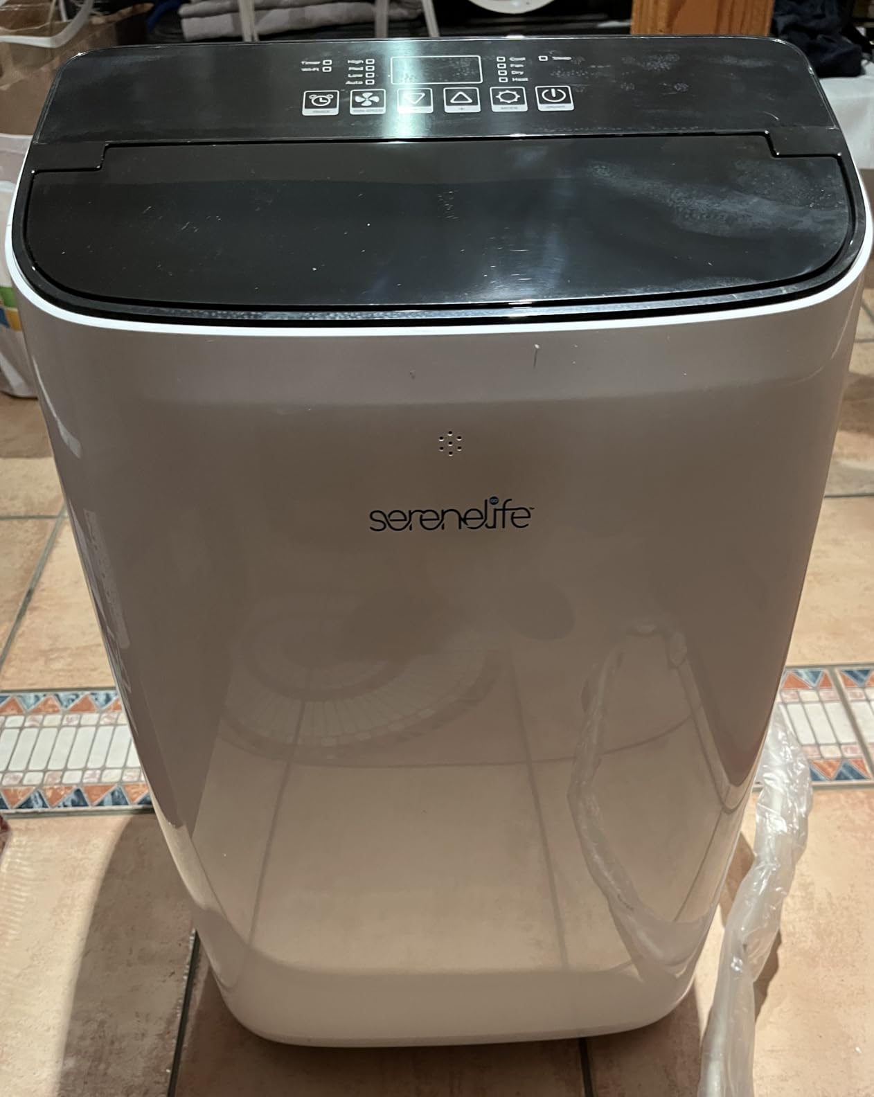 SereneLife 12000 BTU Inverter Portable Air Conditioner & Heater with Wi-Fi | Portable AC Unit with Dehumidifier, Fan Modes, Dual Hose System | Compact Standing Air Conditioner with Window Kit (White) customer photo 1