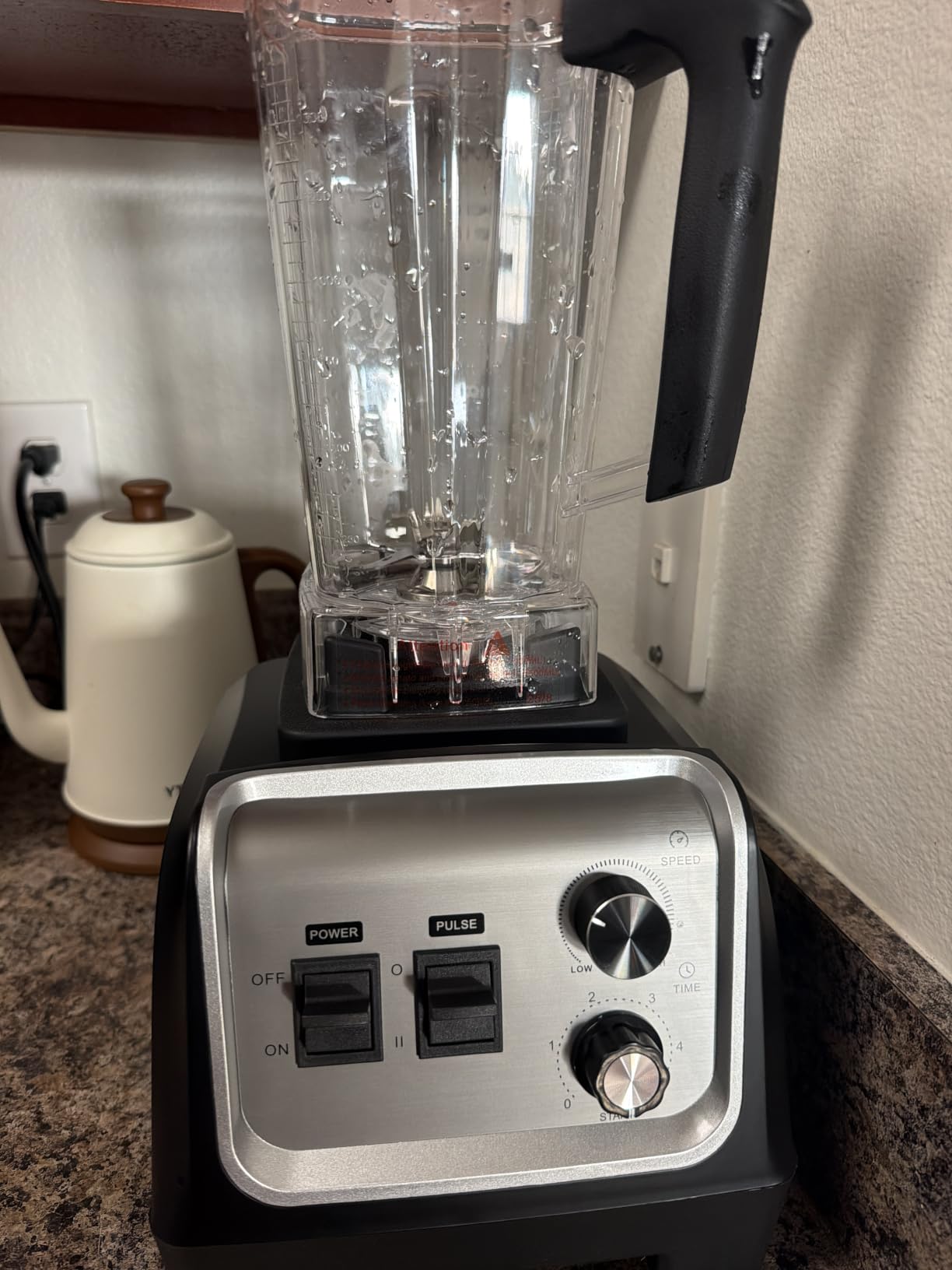 H-Duka 1800W Blender for Smoothies, 70oz Pitcher & 20oz Grinder, 28000 RPM High Speed Countertop Blender for Ice Crushing, Frozen Fruits & Nut Butter, 1-5 Min Timer customer photo 1