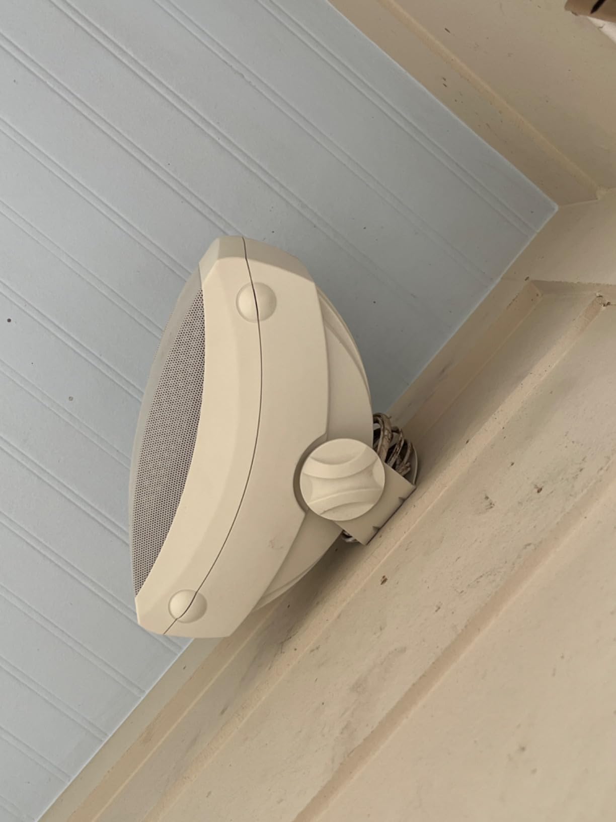 Yamaha Audio NS-AW150W 2-Way Indoor/Outdoor Speakers (Pair, White) customer photo 1
