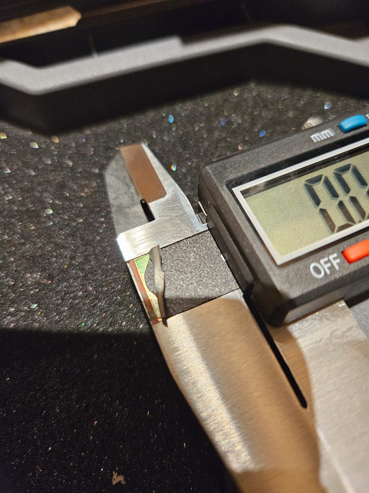 NEIKO 01409A 12” Electronic Digital Caliper | Extra Large Display | 0-12 Inches | Inch/Fractions/Millimeter Conversion | Polished Stainless Steel customer photo 2