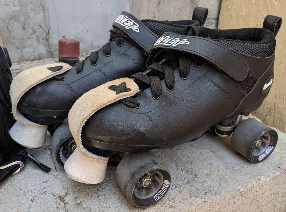 CHICAGO Skates Men's Premium Leather Lined Rink Roller Skate - Classic Black Quad Skates customer photo 1