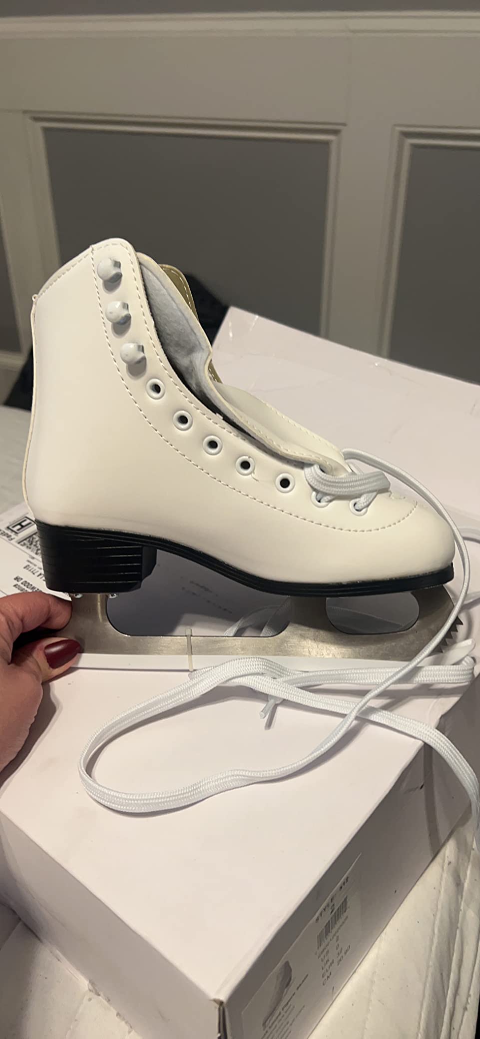 American Athletic Tricot Lined Ice Skates for Girls - Recreational Kids Figure Skates with Ankle Support, Padded Liner, Stainless Steel Blades - Suitable for Indoor & Outdoor Ice Skating customer photo 1