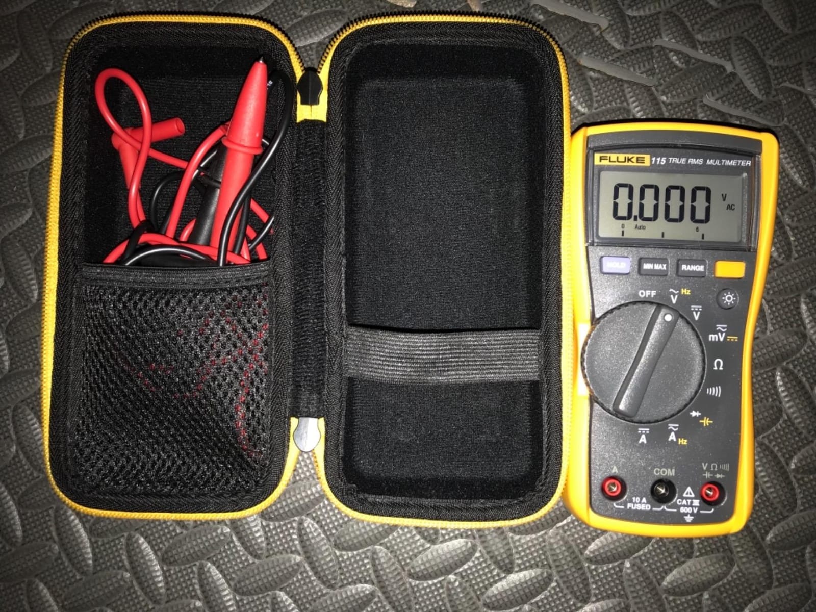 Fluke 115 Multimeter customer photo 1