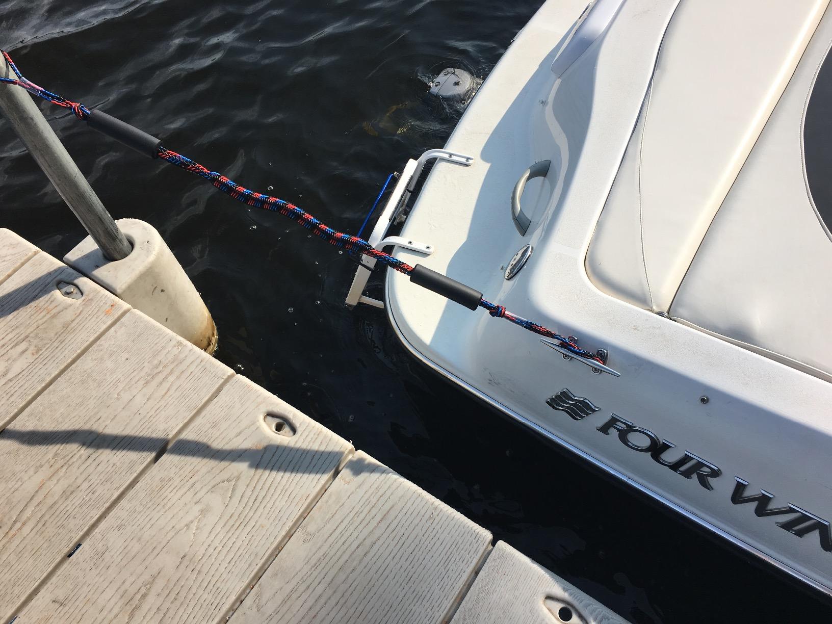 AIRHEAD AHDL-4 Bungee, Dockline For Watercraft 4 Feet customer photo 1