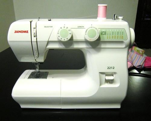 Janome 2212 Front-Loading Sewing Machine with 12 Built-In Stitches customer photo 1