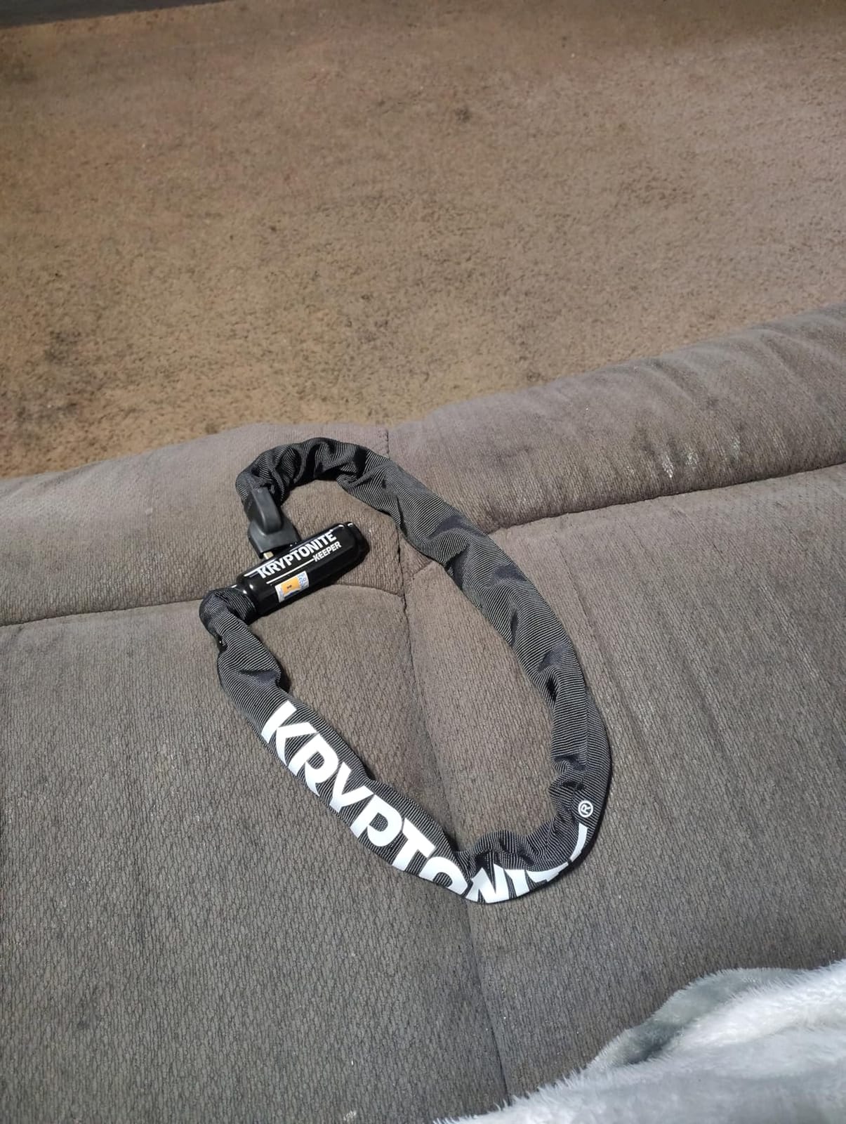 Kryptonite Keeper 785 Bike Chain Lock, 2.8 ft Heavy Duty Anti-Theft Lock | 7mm Manganese Steel Links, 85cm Length, Disc-Style Cylinder, Nylon Sleeve for Motorcycle, Scooter, Gate, Fence customer photo 1