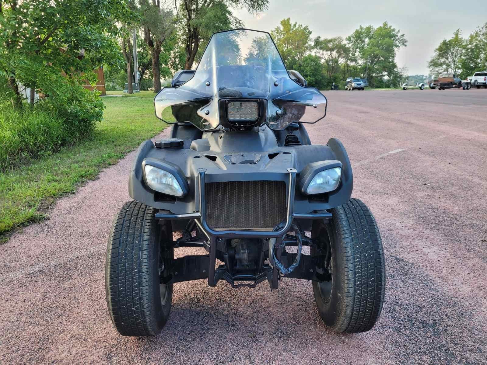 PowerMadd 24572 ProTEK Windshield for ATV - Rapid Release Mount - Clear with black graphics and headlight cut-out customer photo 2