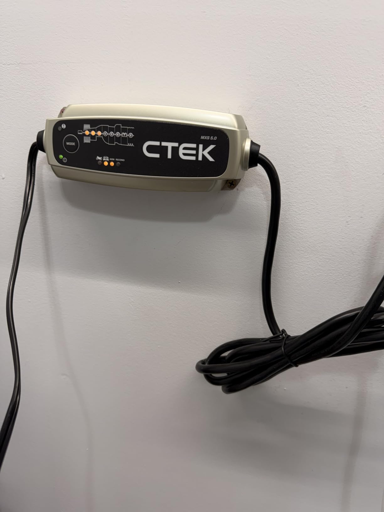 CTEK - 40-206 MXS 5.0 Fully Automatic 4.3 amp Battery Charger and Maintainer 12V customer photo 2