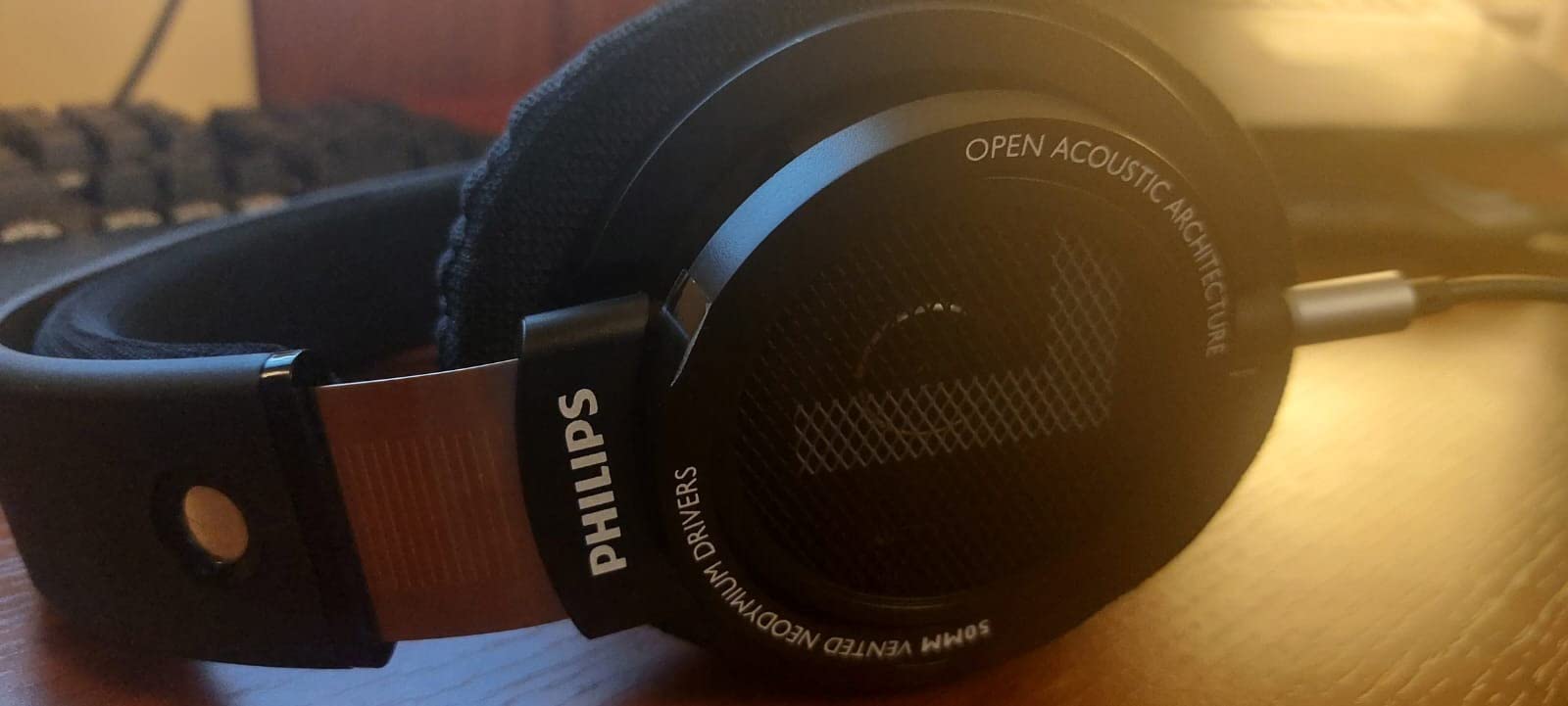 Philips Audio SHP9500 HiFi Precision Stereo Over-Ear Headphones (Black) customer photo 2