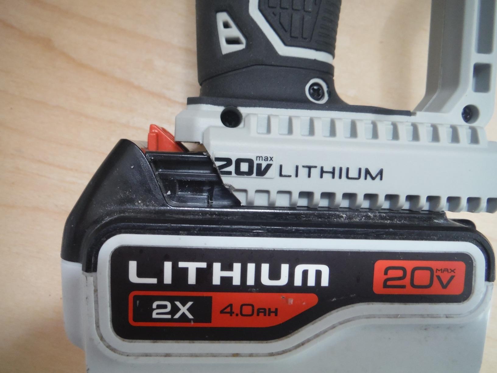 PORTER-CABLE 20V MAX* Angle Grinder Tool, 4-1/2-Inch, Tool Only (PCC761B) customer photo 1