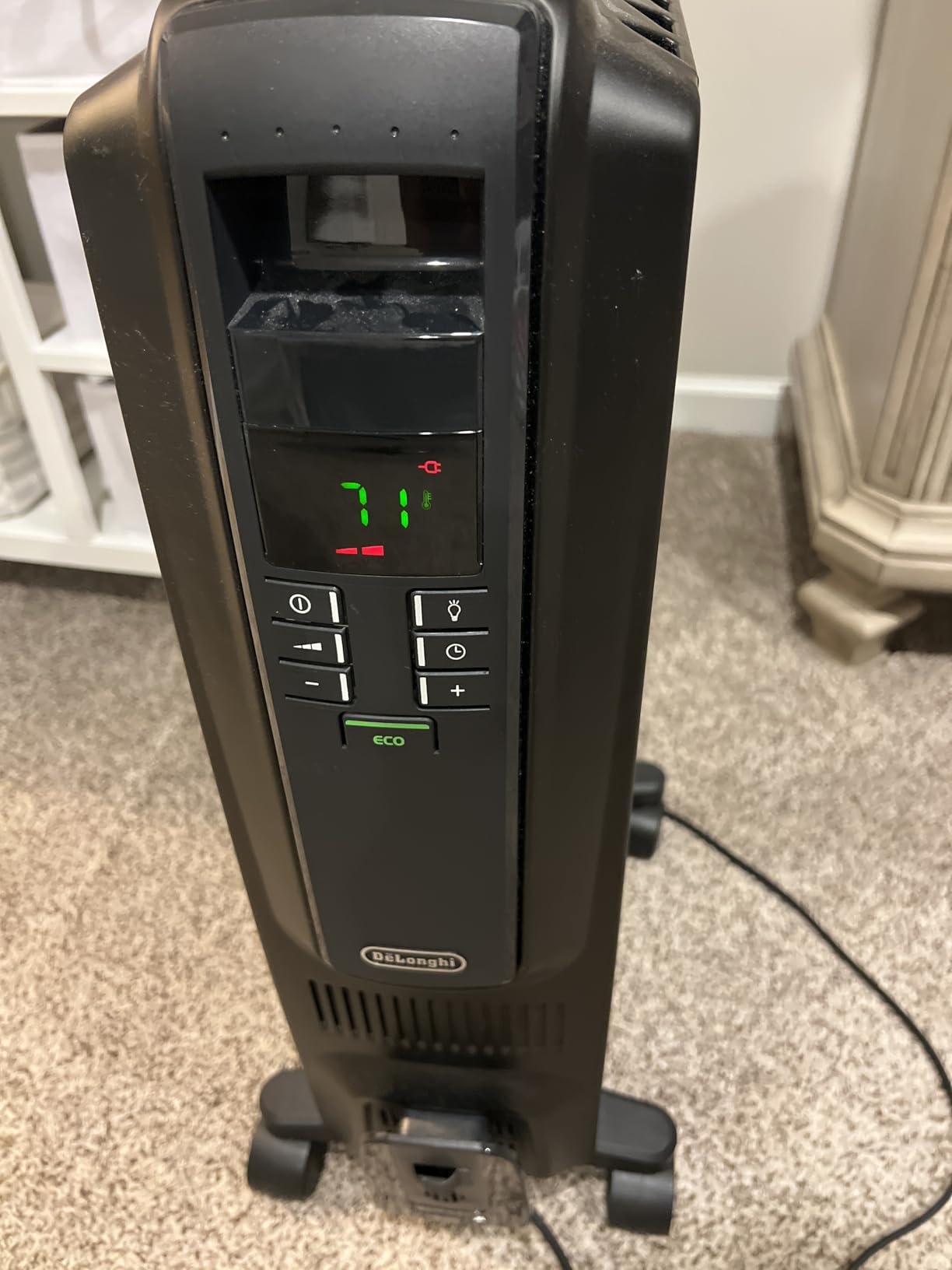 De'Longhi Dragon Digital Oil Filled Radiator Heater, 1500W Electric Space Heater for indoor use, programmable timer, Energy Saving, full room heater with safety features TRD40615E customer photo 1