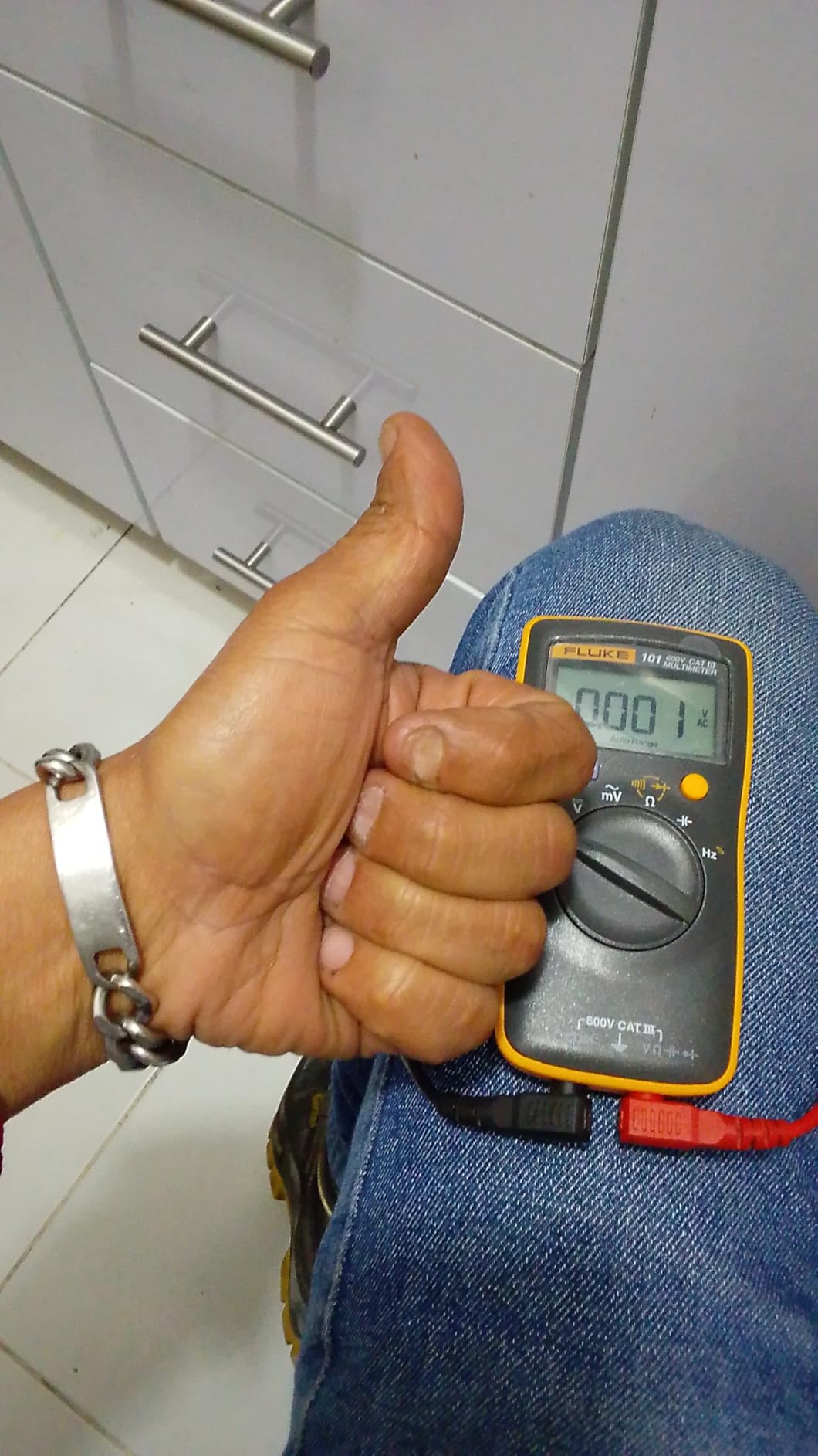 FLUKE-101 Digital Multimeter customer photo 1