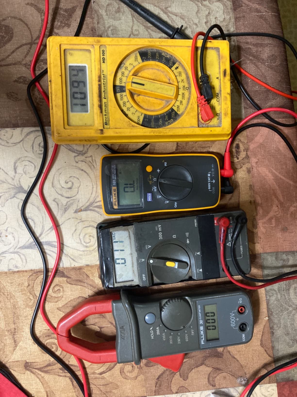 FLUKE-101 Digital Multimeter customer photo 2
