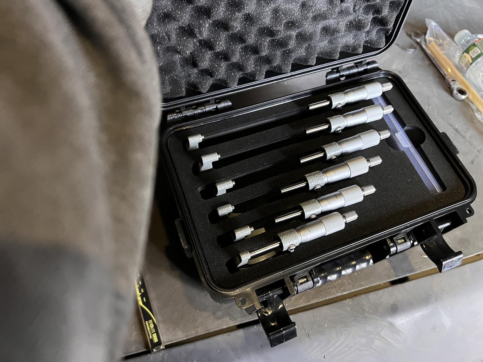 Accusize Industrial Tools Outside Micrometer, 0-6