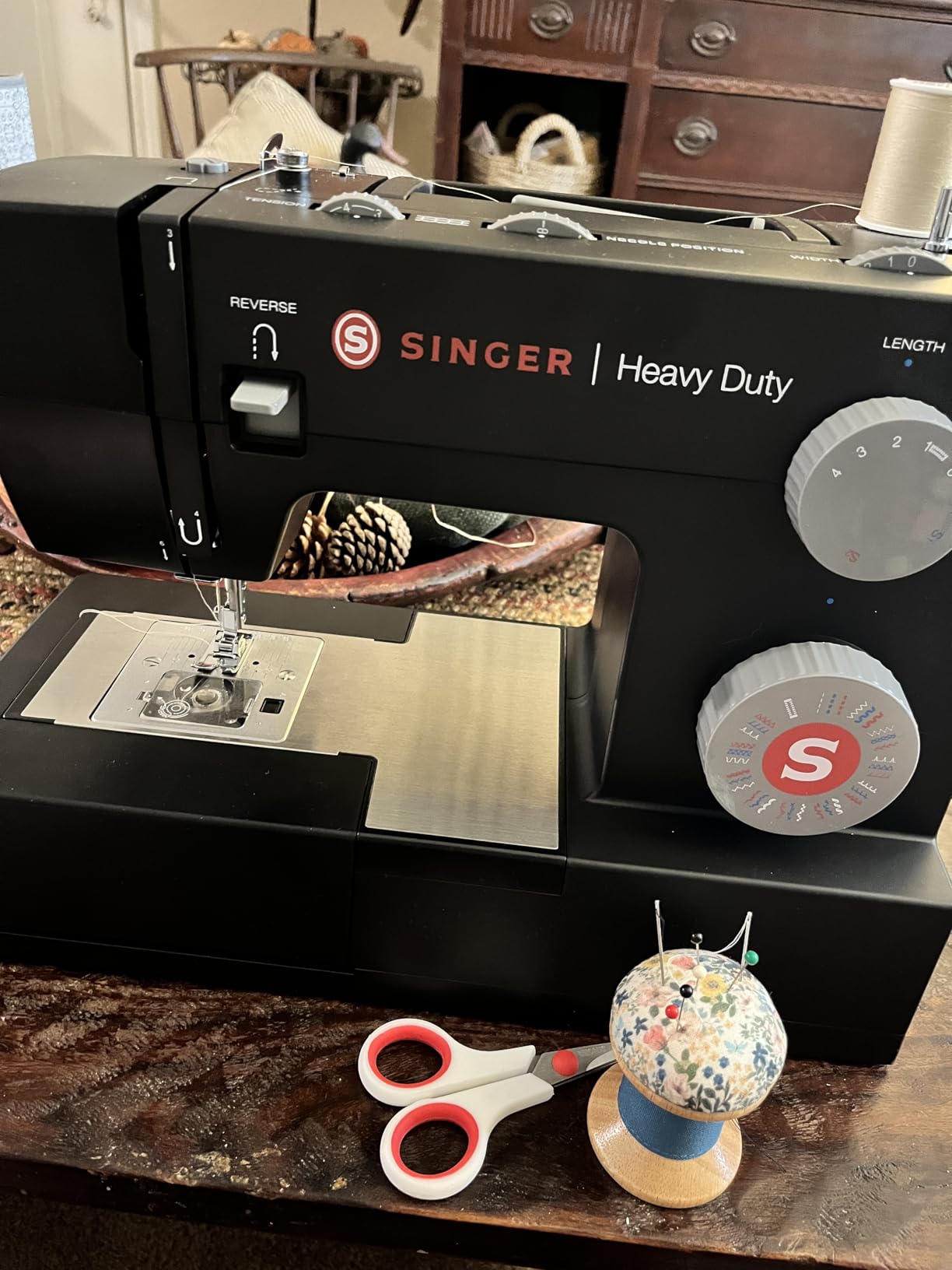 SINGER® 4432 (Grey) High Speed Heavy Duty Sewing Machine + Accessory Kit customer photo 2