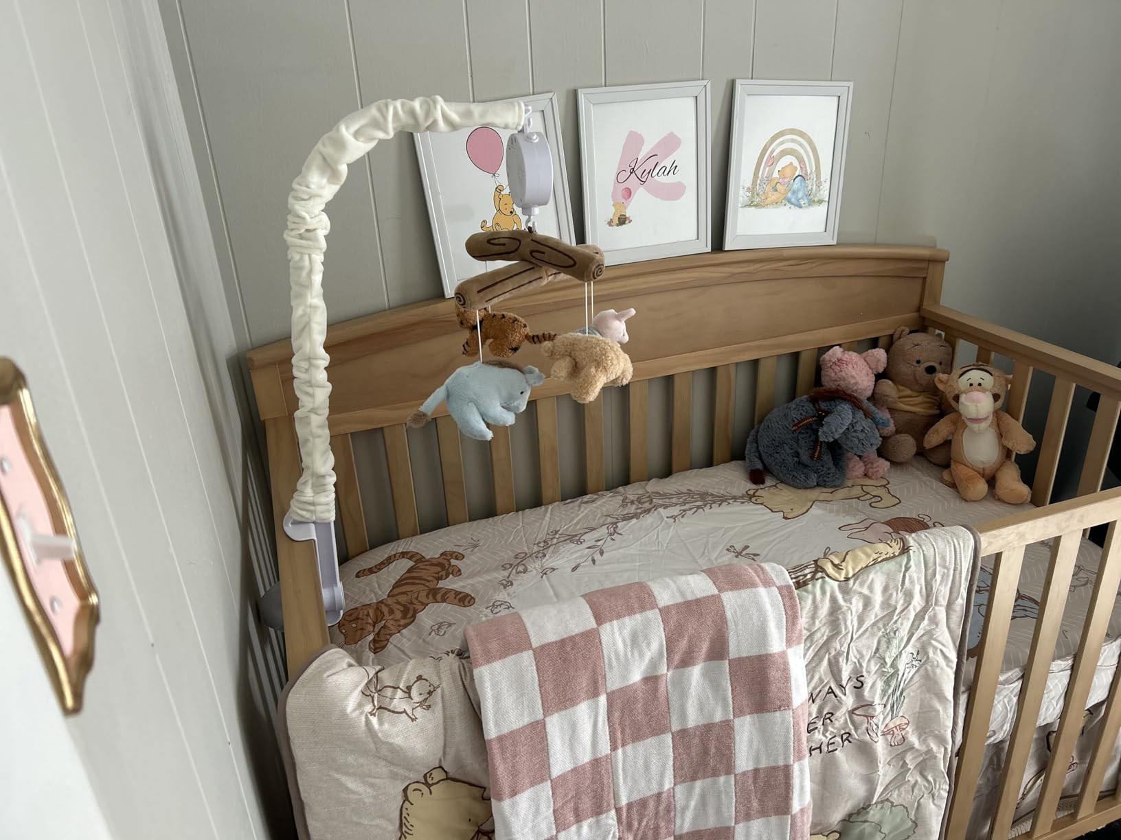 Graco Benton 5-in-1 Convertible Crib, White customer photo 2