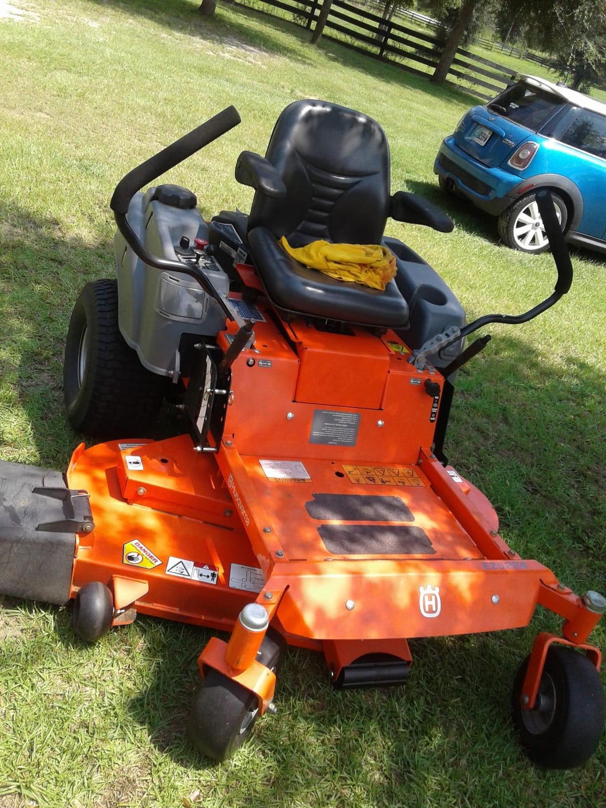 Raider 02-7718 SX-Series Large Weather and UV-Resistant Snowmobile Storage Cover customer photo 2