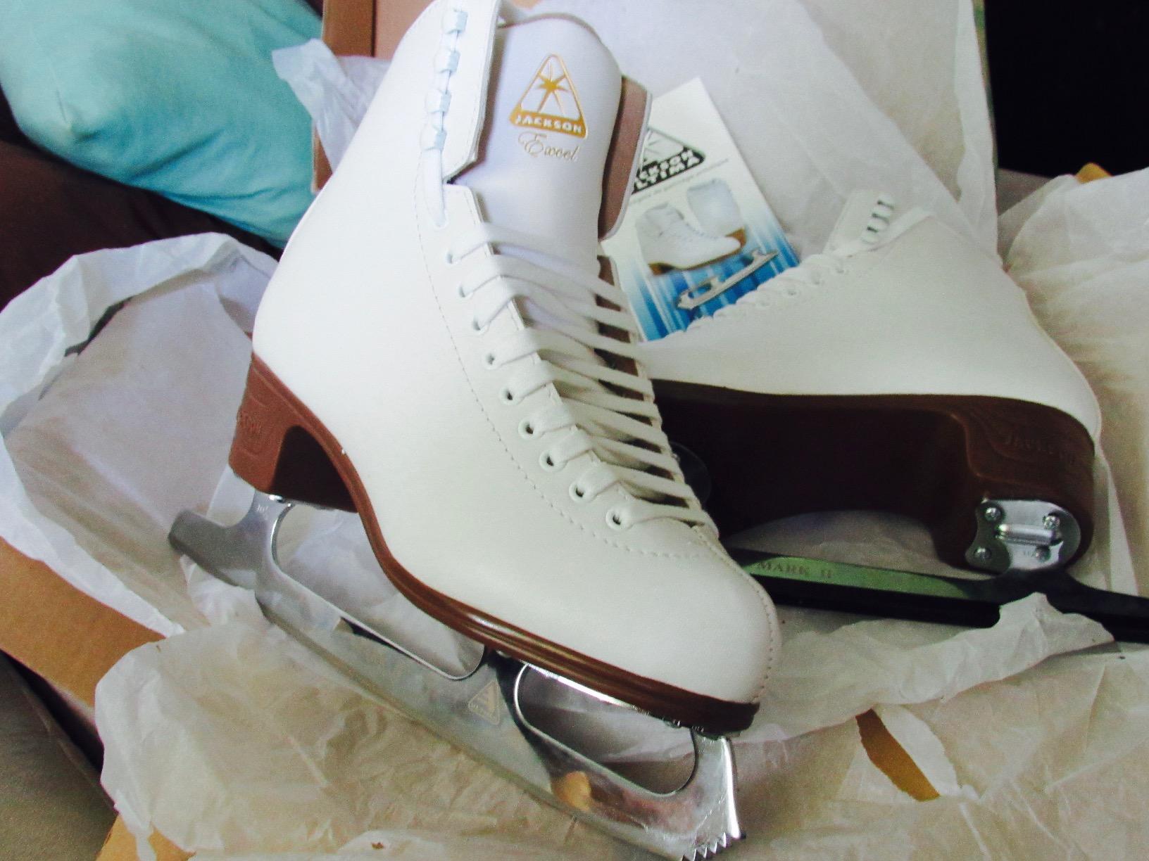 Jackson Ultima Excel Women's/Girls Figure Skate customer photo 1