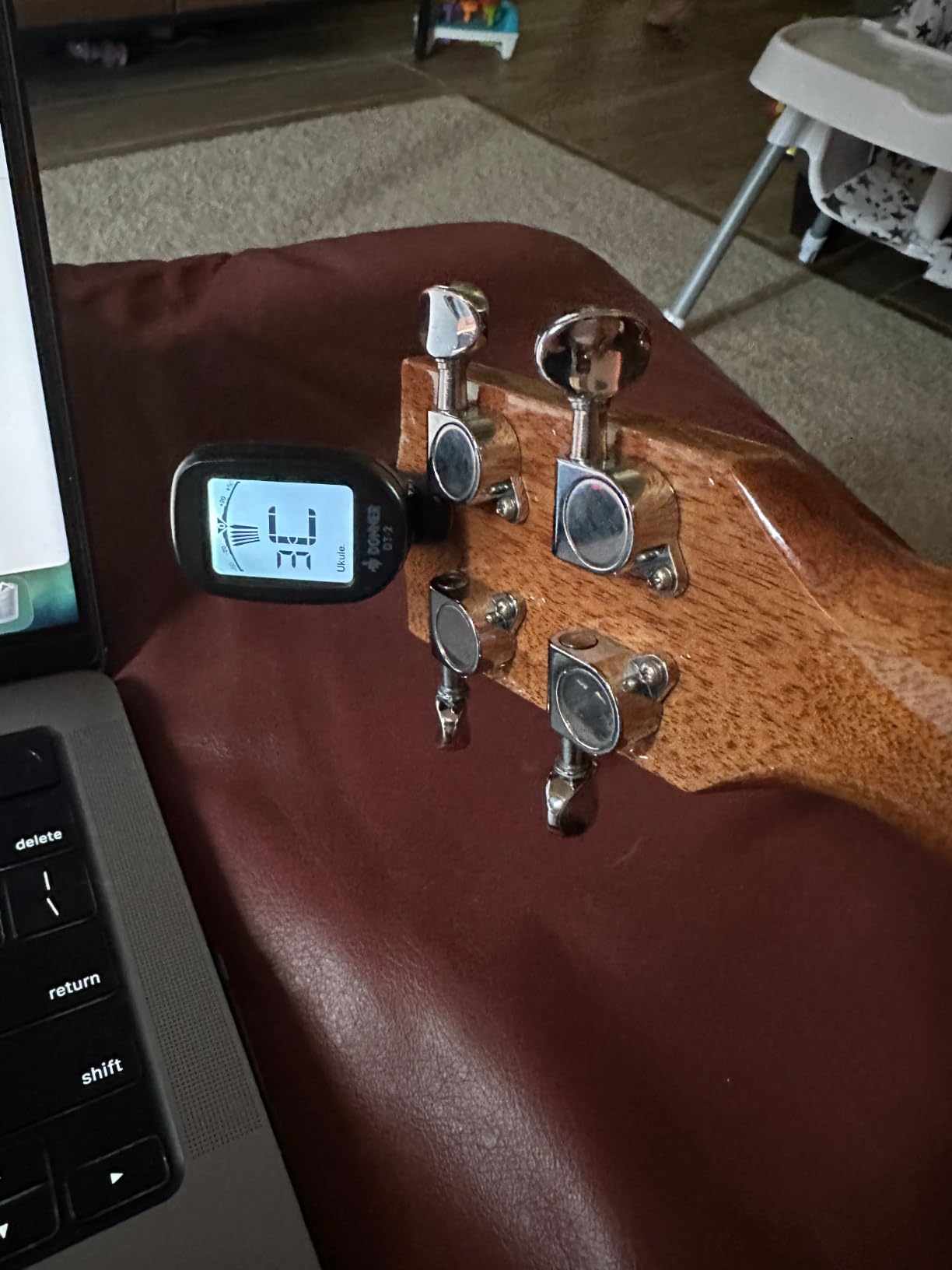 Donner Guitar Tuner Clip on-Accurate Chromatic,Acoustic Guitar Bass Violin Ukulele Tuner DT-2 customer photo 2