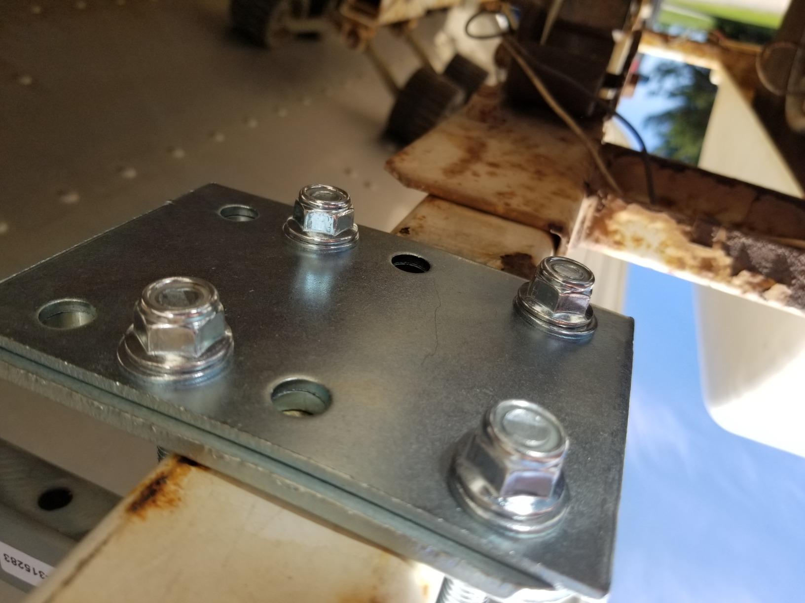 Extreme Max 3005.3822 Heavy-Duty Roller Guide-On System customer photo 2